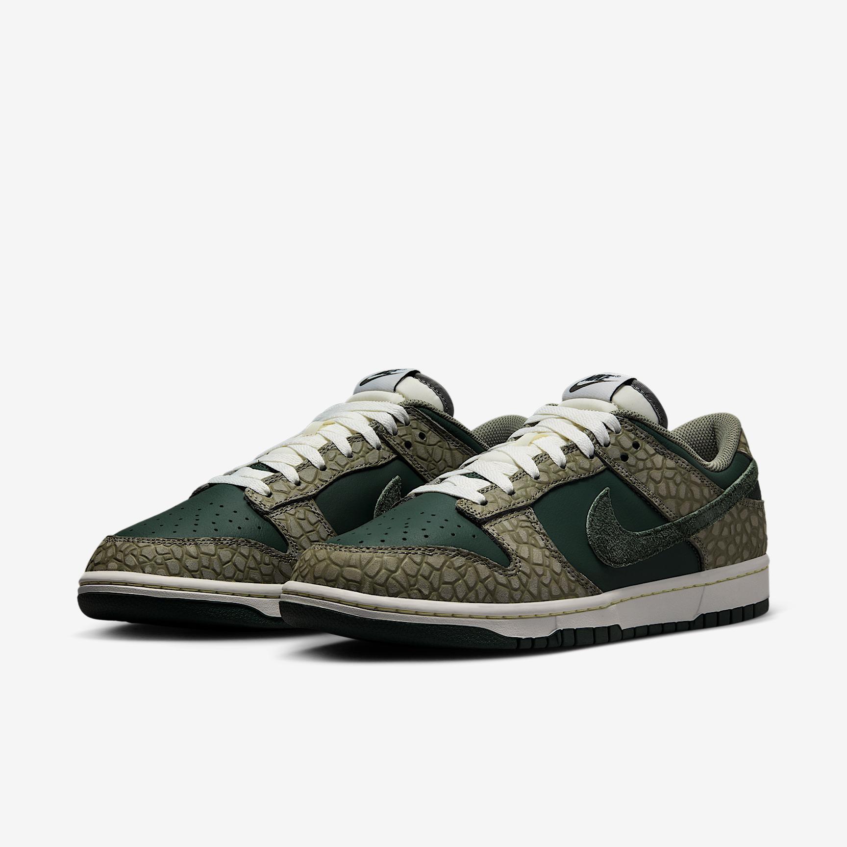 Nike Dunk Low Retro Premium Men's Shoes Product Image