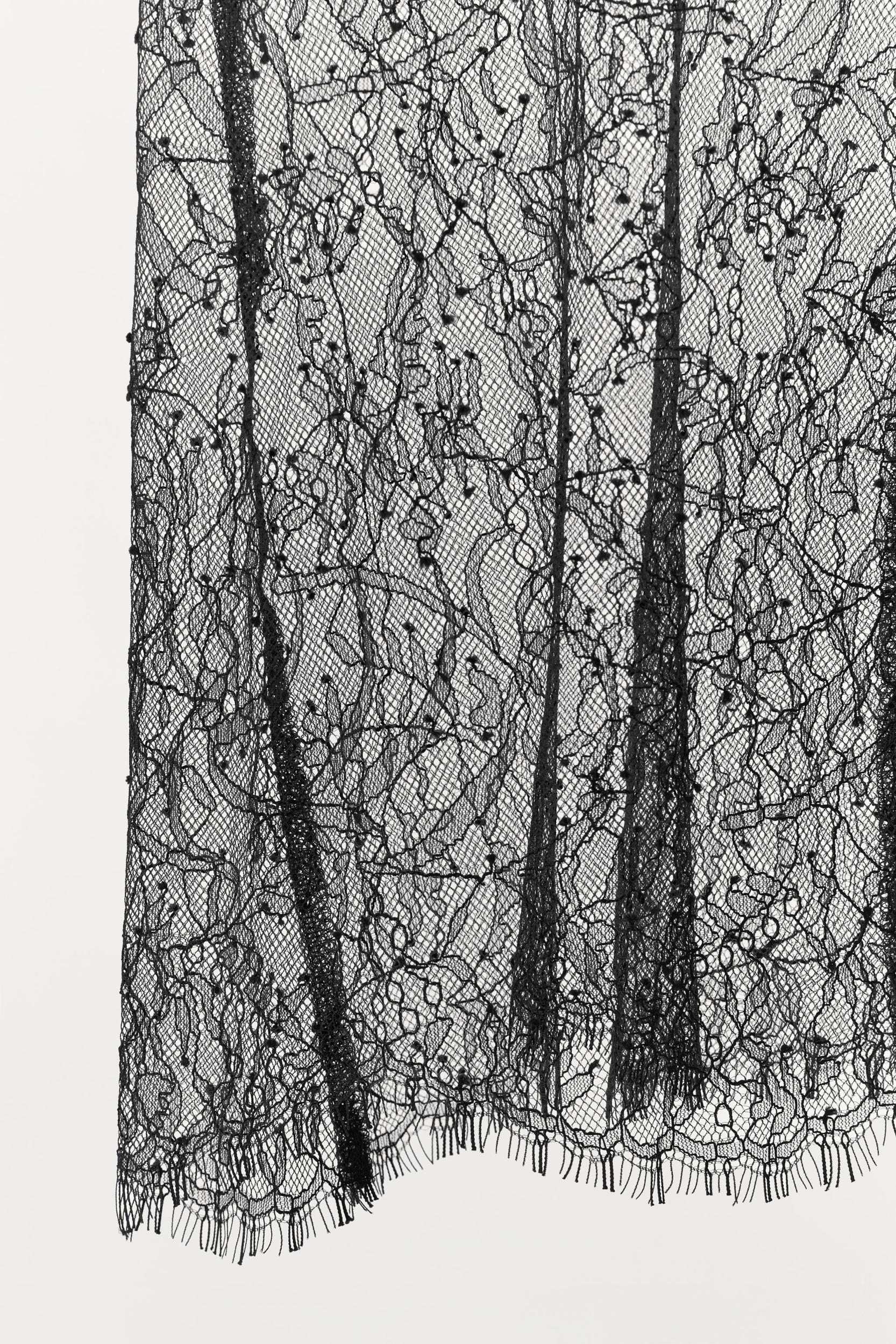 LACE STRAPPY TOP Product Image