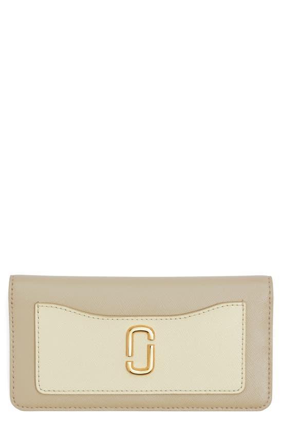 MARC JACOBS The Long Leather Wallet In Neutrals Product Image