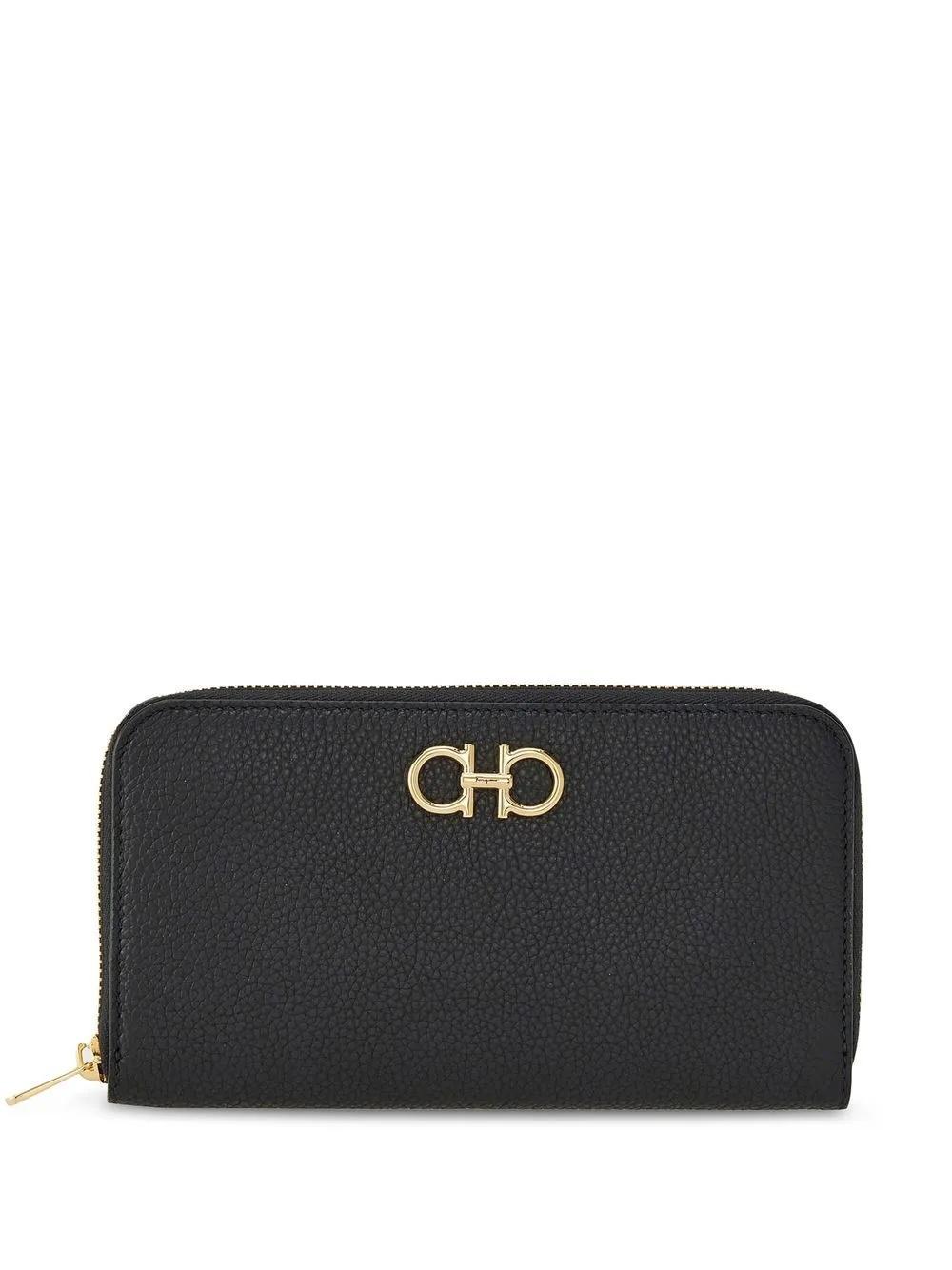 FERRAGAMO Gancini-plaque Zip-up Wallet In Black Product Image