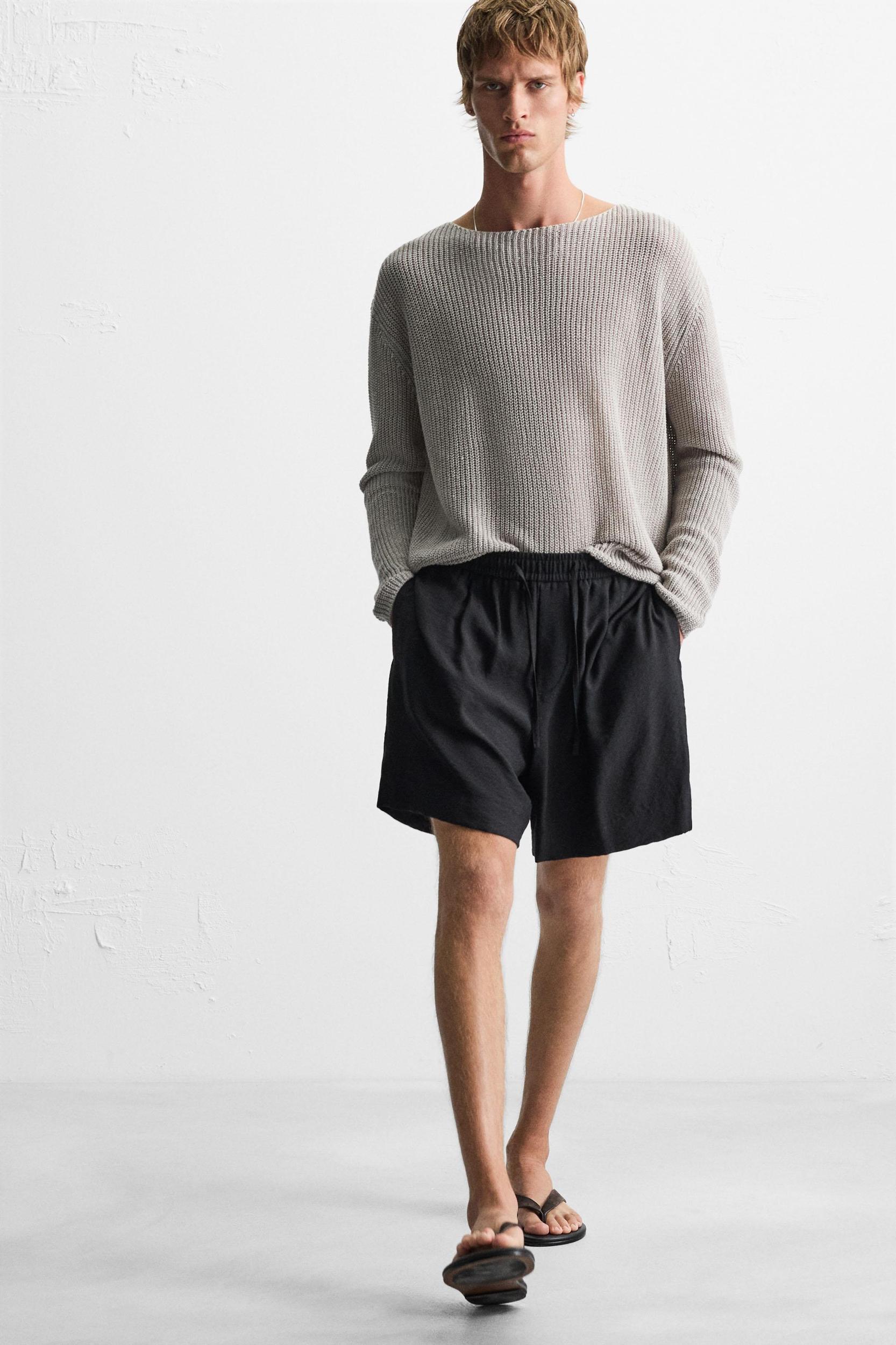 FLOWY RELAXED FIT BERMUDA SHORTS Product Image