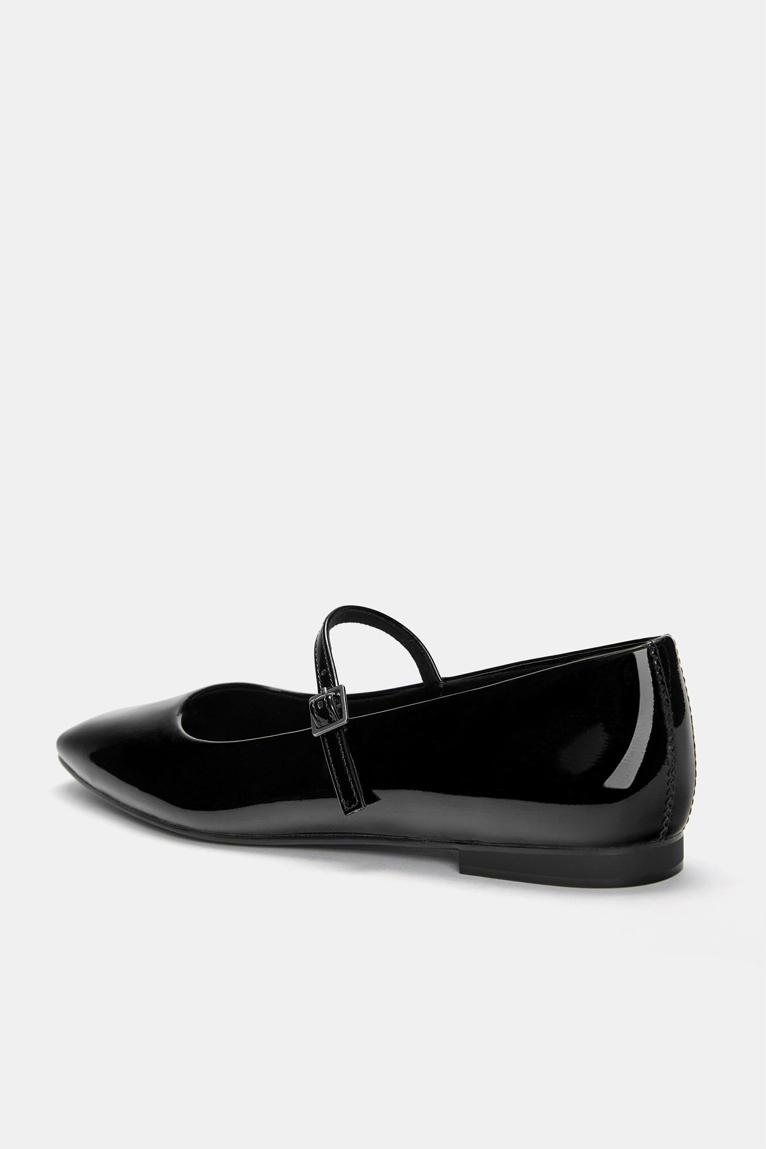 Faux patent leather ballerinas Product Image