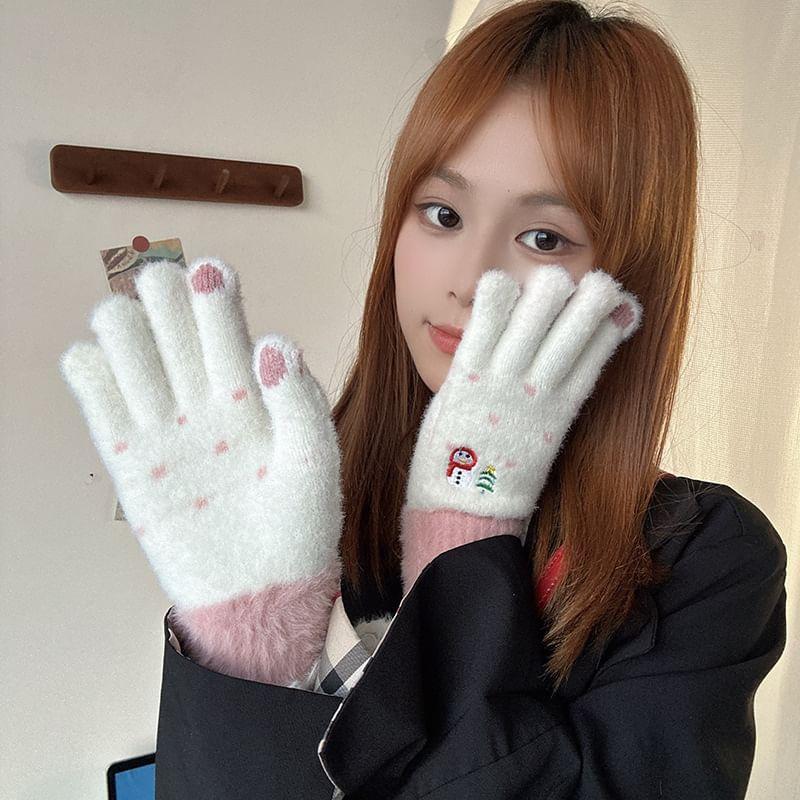 Snowman Embroidered Knit Gloves Product Image