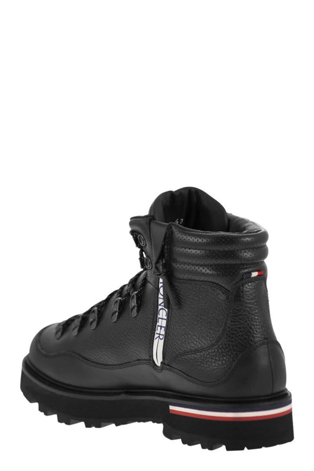 Peka Trek Hiking Boots In All Black Product Image