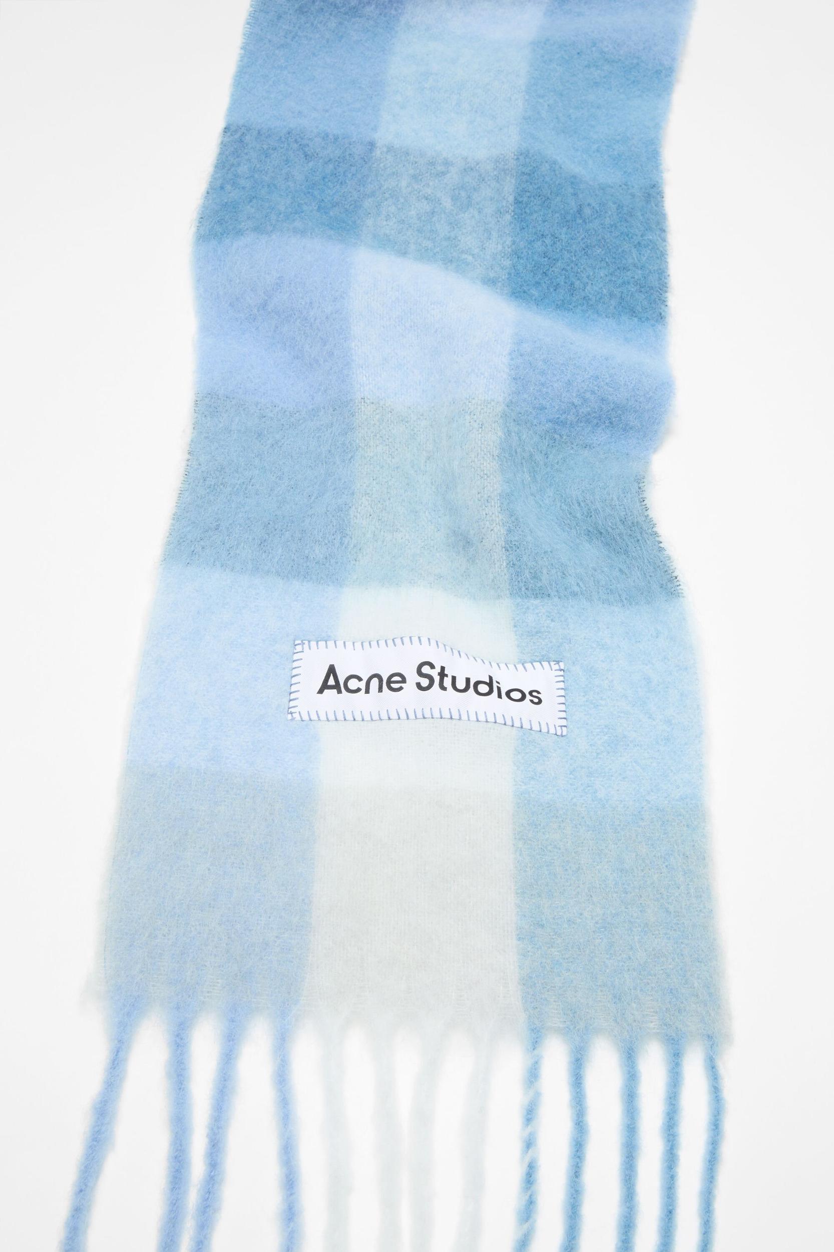 Mohair checked scarf Product Image