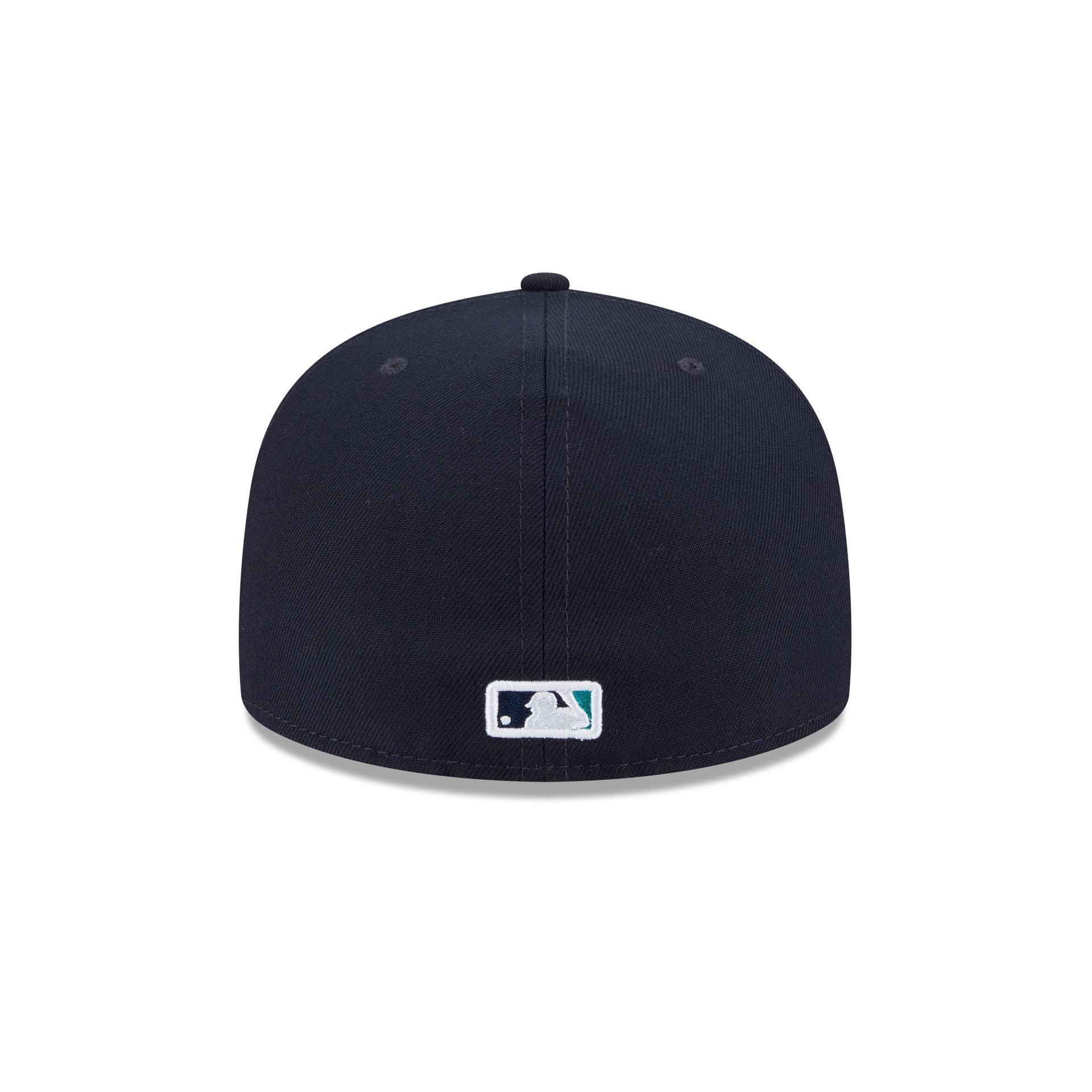 Minnesota Twins 2025 Clubhouse Black 59FIFTY Fitted Hat Male Product Image