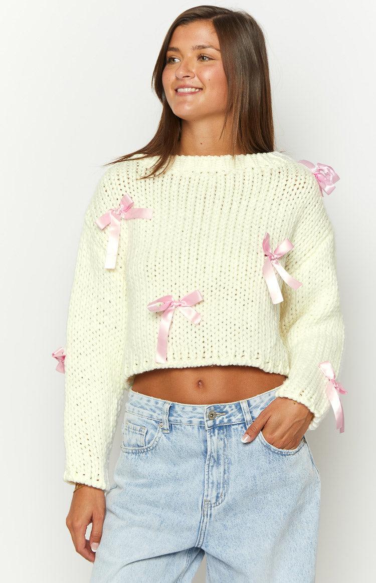 Sweetheart Stitch Bow White Sweater Product Image