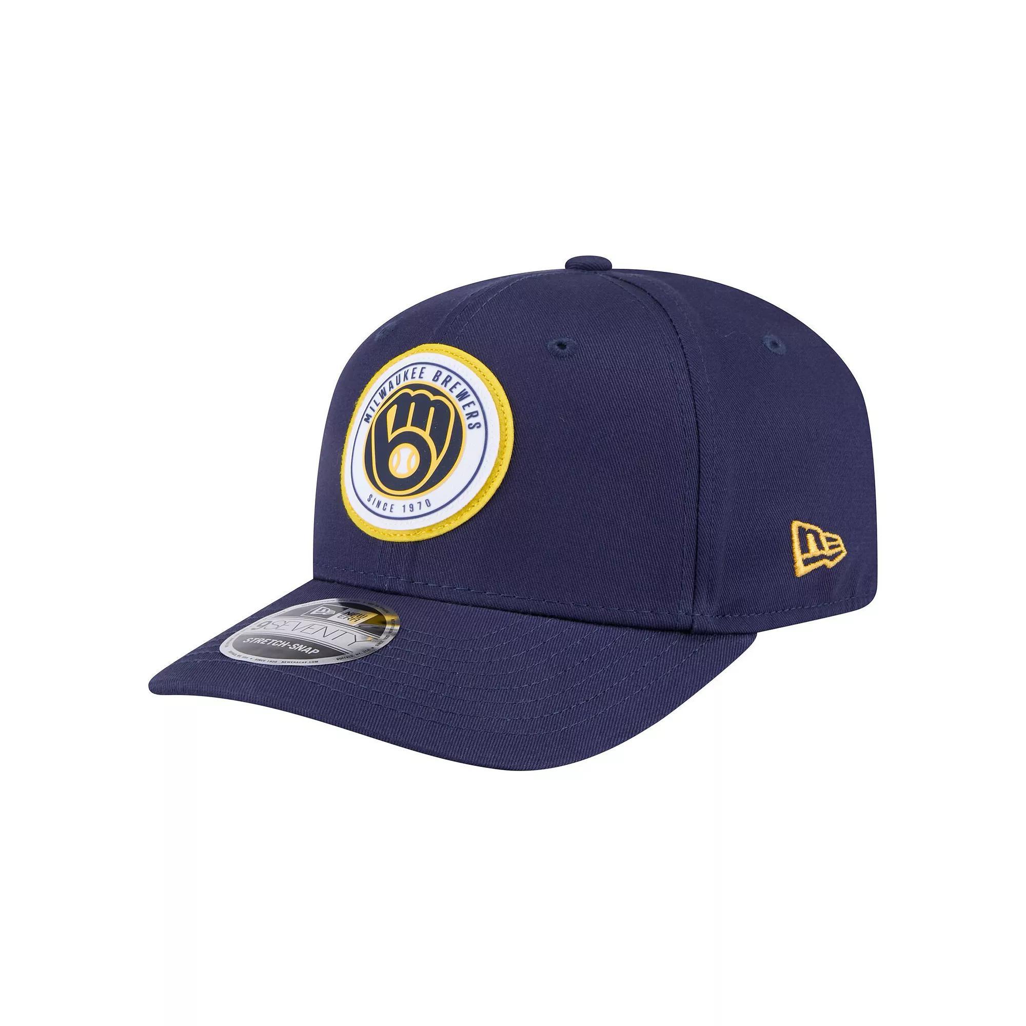 Men's New Era Navy Milwaukee Brewers Circle Patch 9SEVENTY Stretch-Snap Hat, Blue Product Image