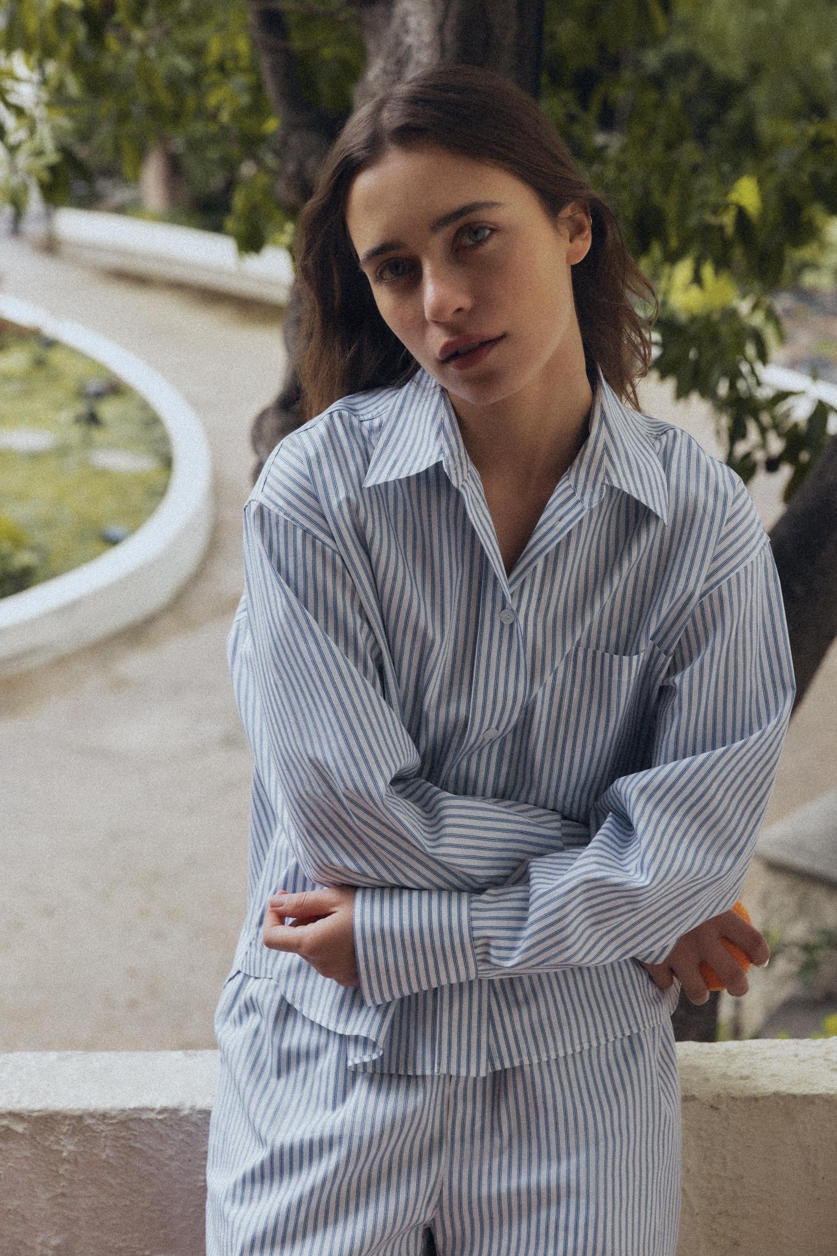 STRAPPY TOP WITH SEAMS Product Image