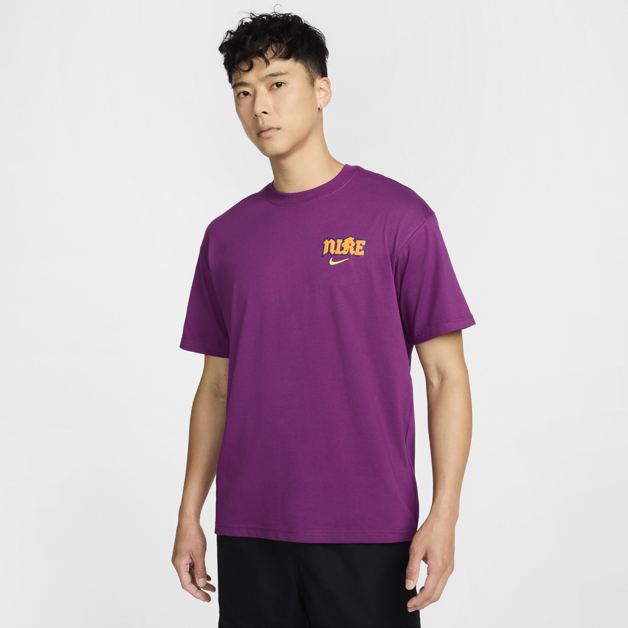 Nike Sportswear Men's Max90 T-Shirt Product Image