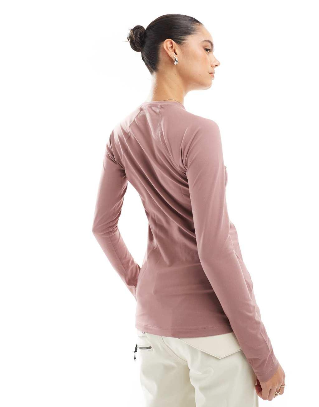 Columbia Midweight stretch long sleeve ski baselayer top in fig pink Product Image