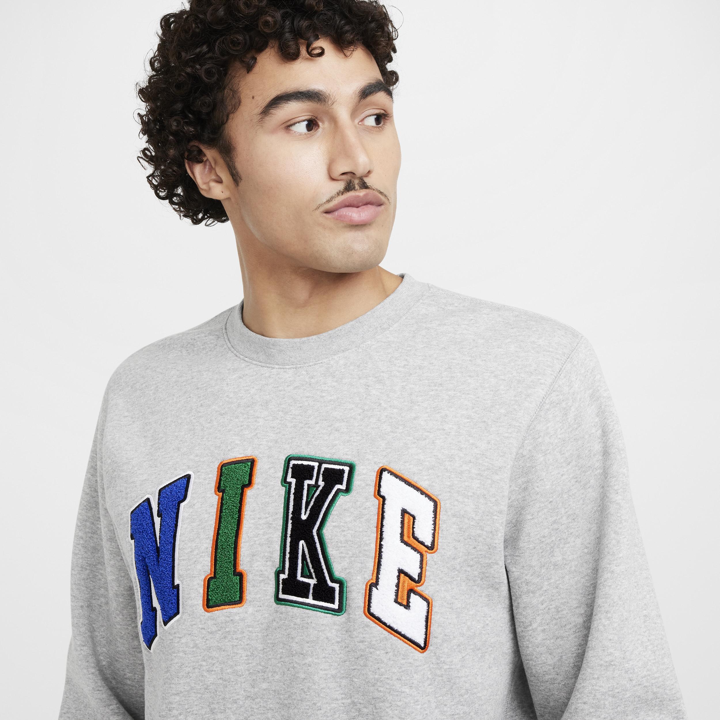 Nike Mens Club Fleece Collegiate Crew Sweatshirt Product Image