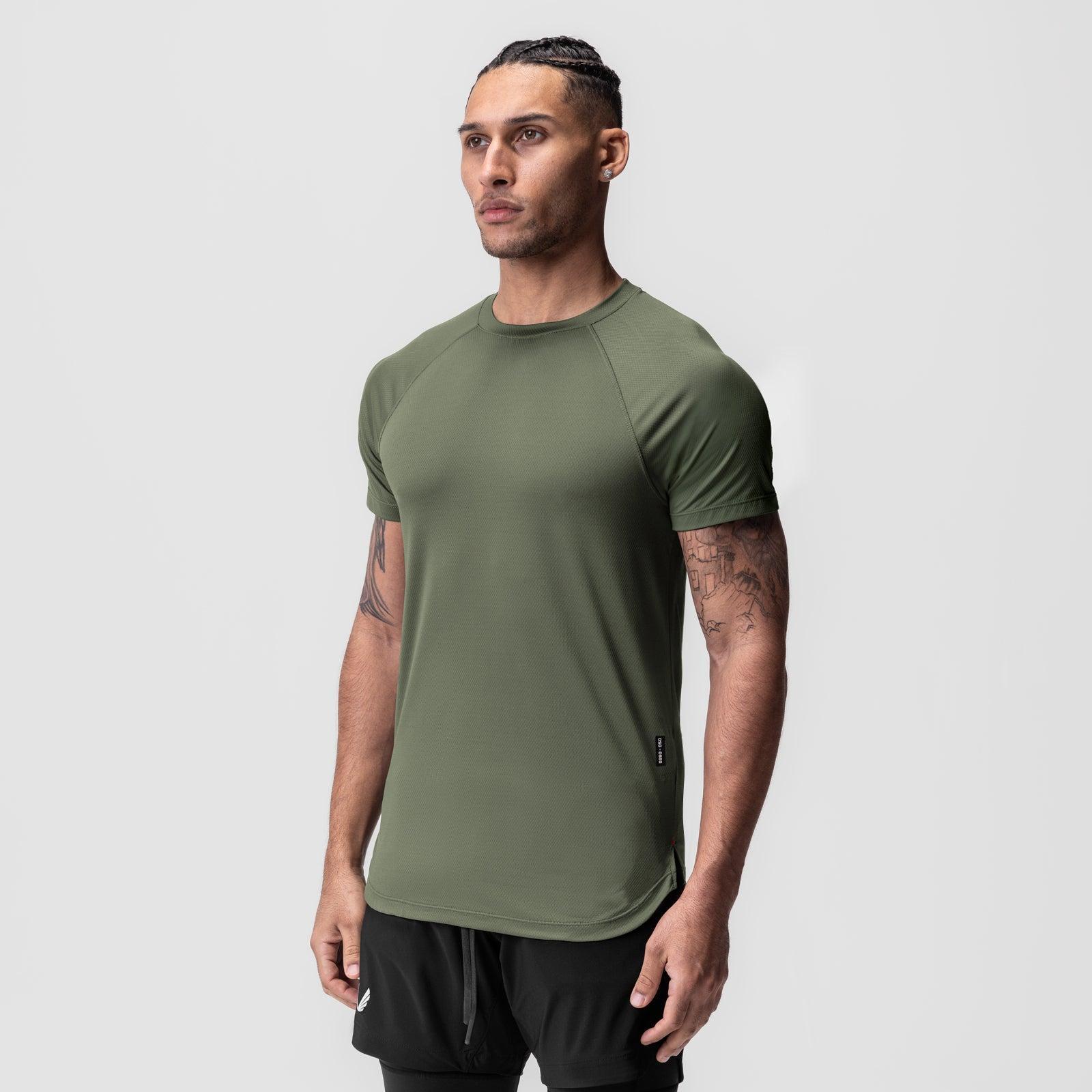 0660. AeroSilver® Established Tee - Olive Male Product Image