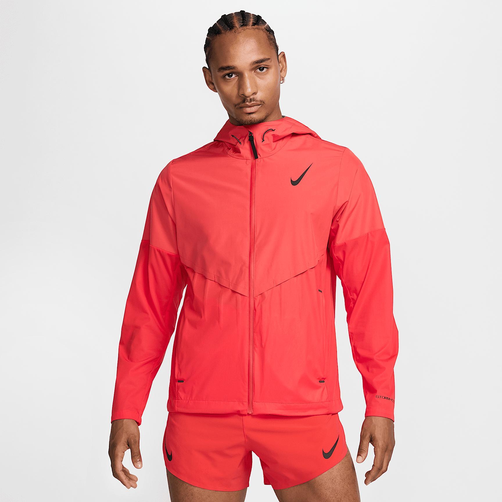 Nike Men's AeroSwift Storm-FIT Aerogami Running Jacket Product Image