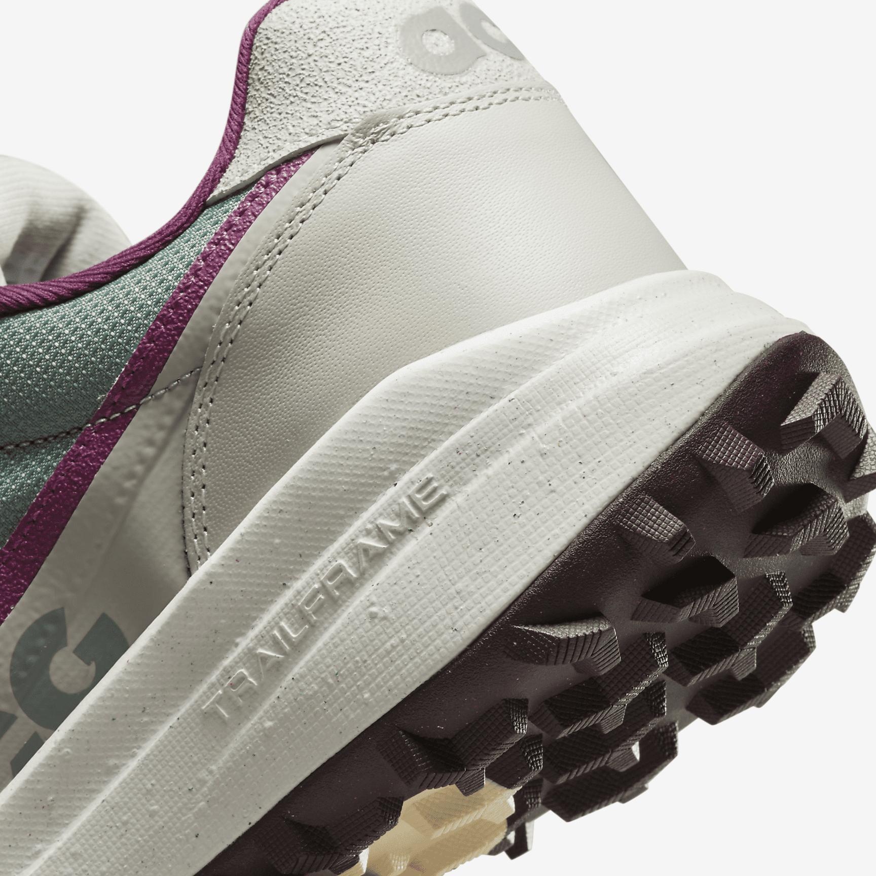 Nike ACG Lowcate Men's Shoes Product Image