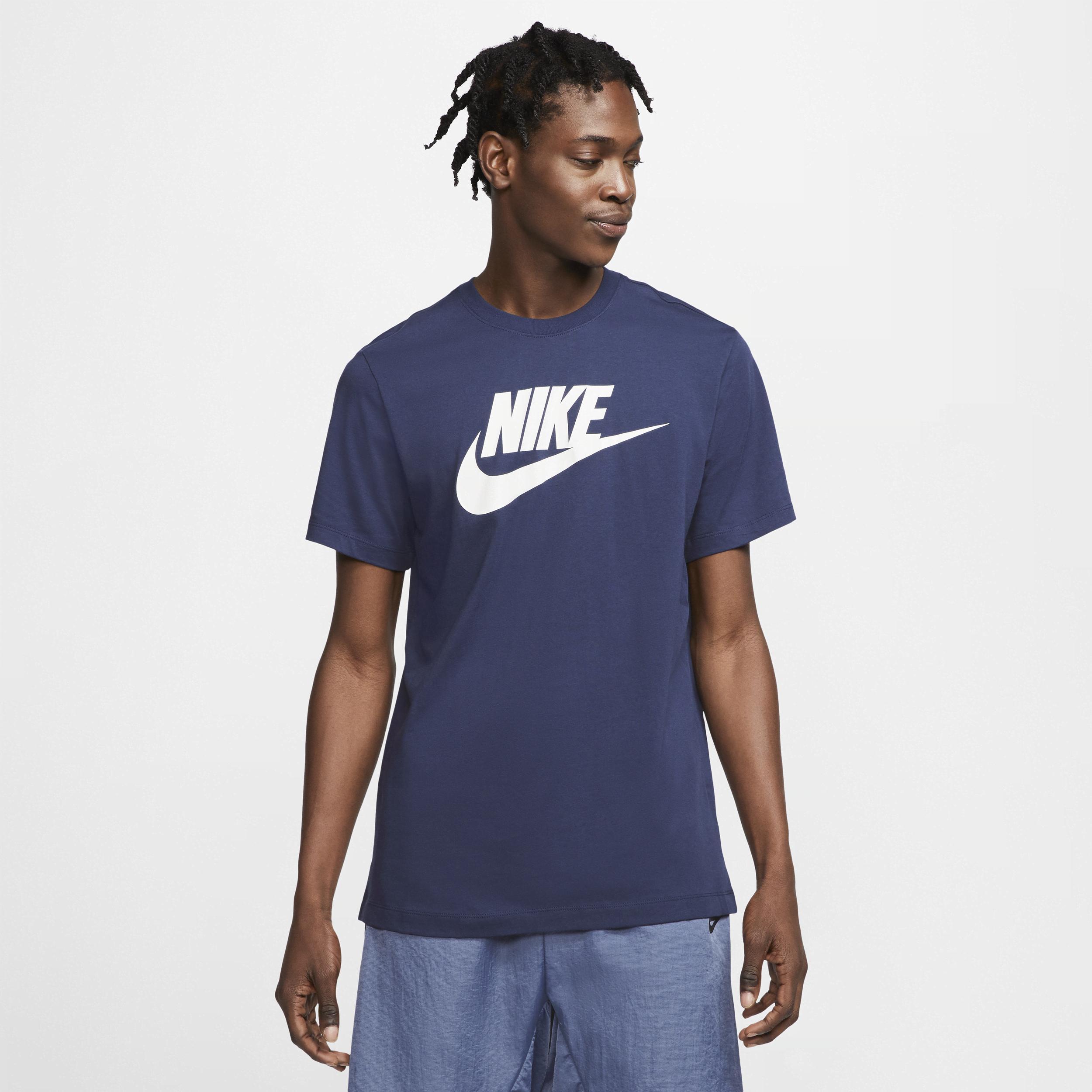 Nike Sportswear Men's T-Shirt Product Image