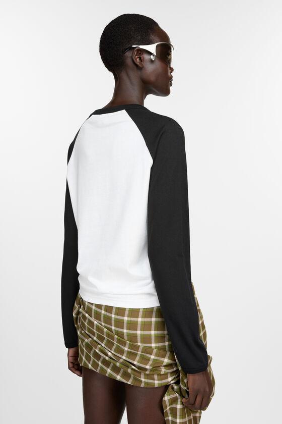 Long sleeve t-shirt - Regular fit Product Image