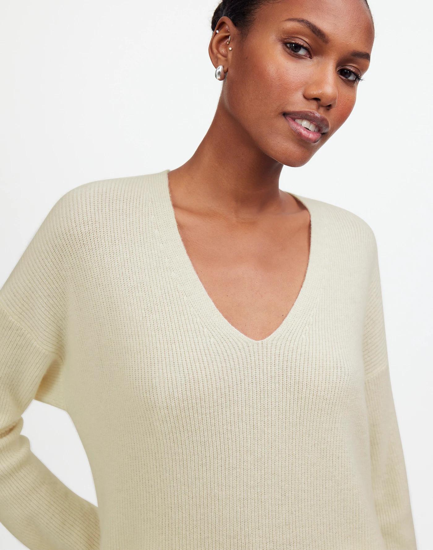 Ribbed Cashmere V-Neck Sweater Product Image