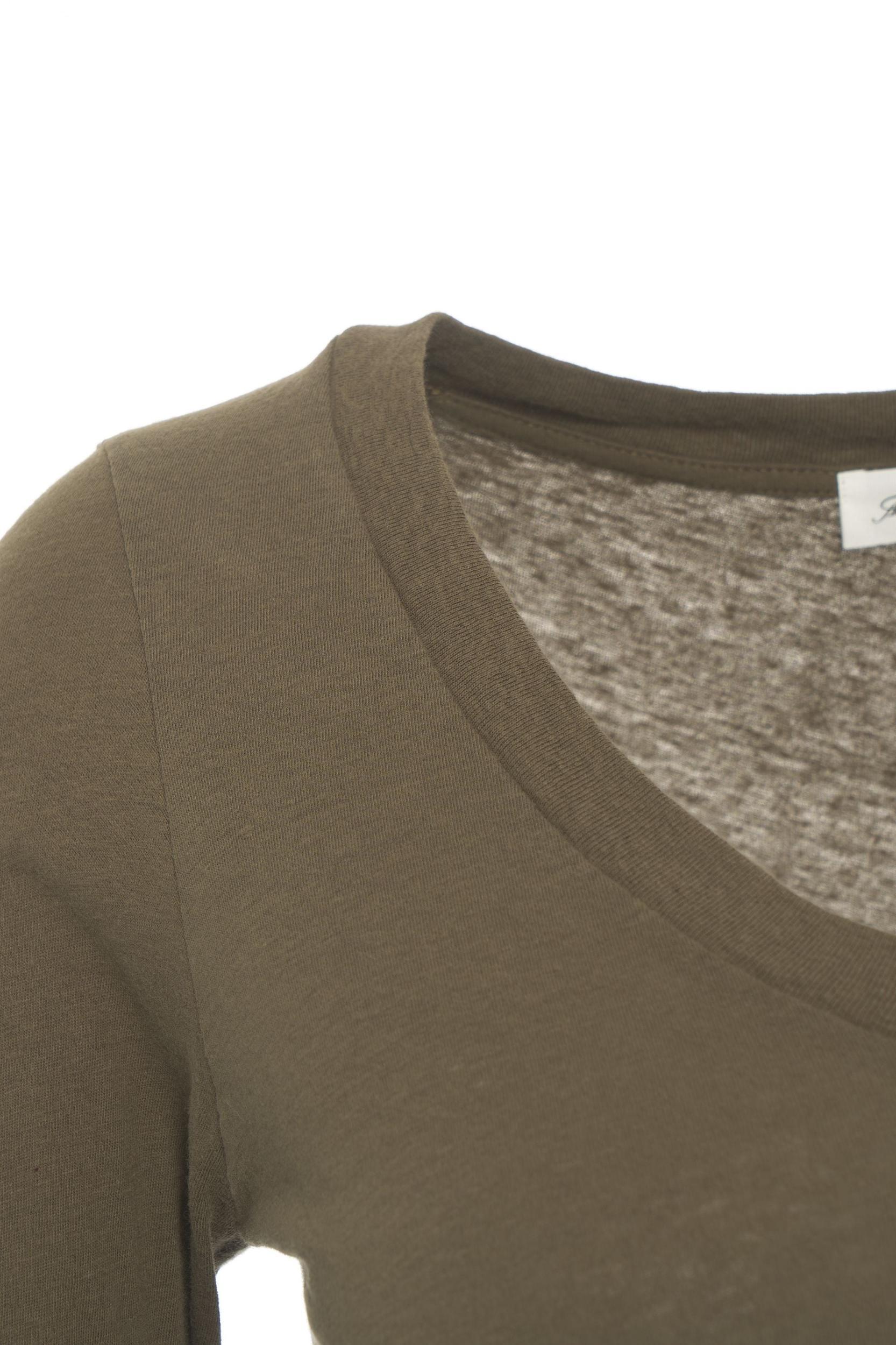 T-shirt with V-neck Product Image