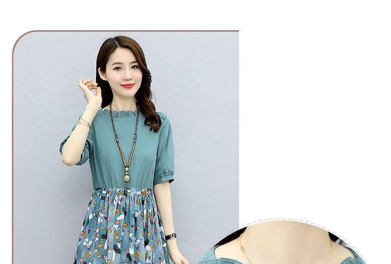 Short-Sleeve Crewneck Floral Print Midi A-Line Dress Product Image