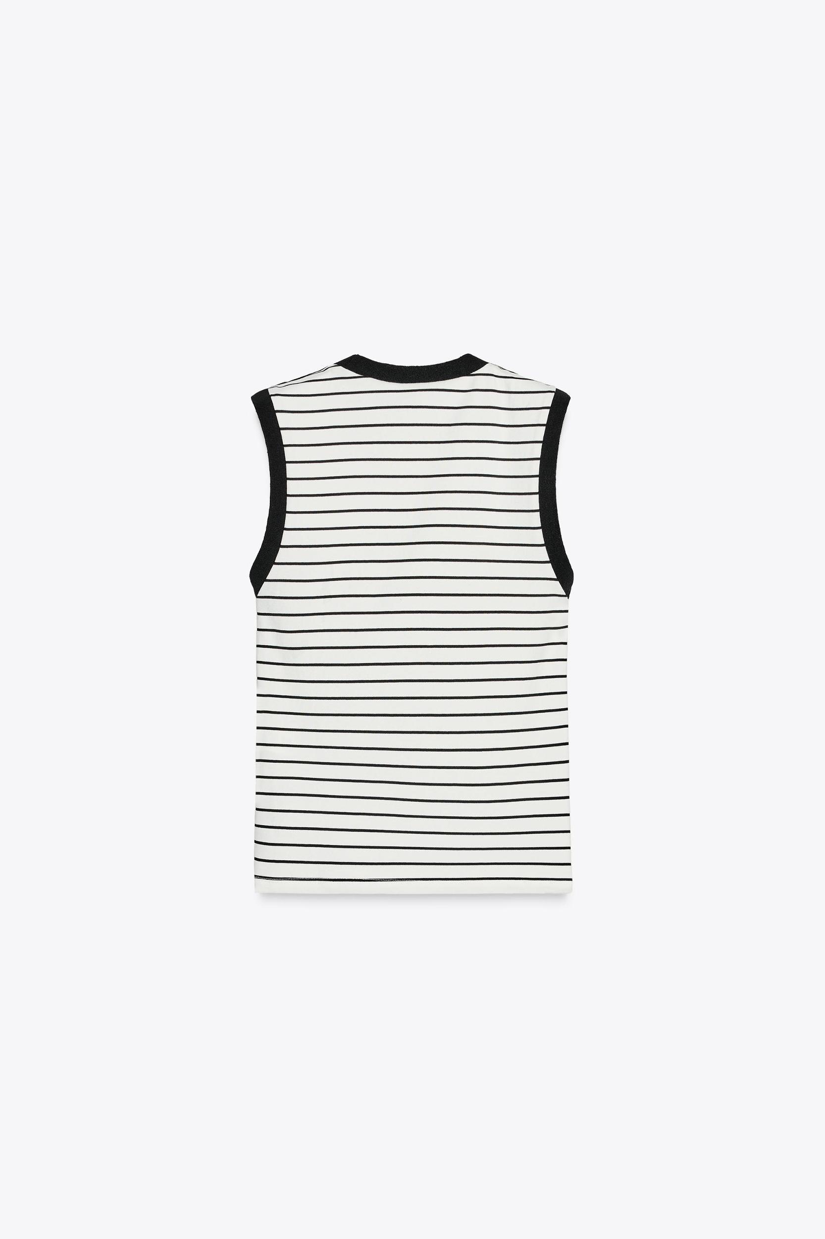 STRIPED BUTTON T-SHIRT Product Image