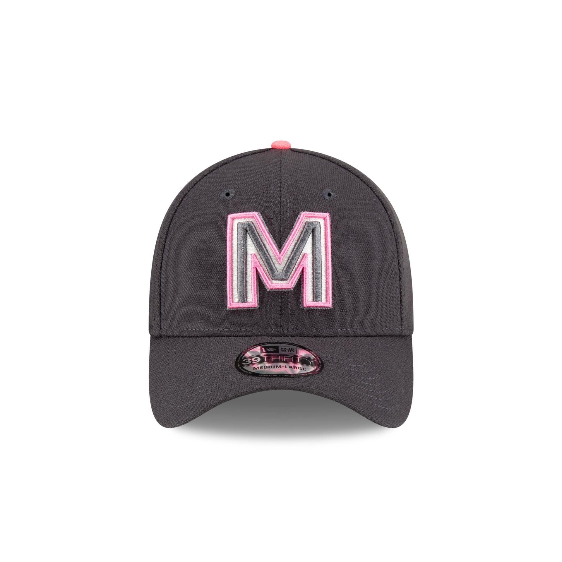 Denver Broncos Team Classic 39THIRTY Stretch Fit Hat Male Product Image