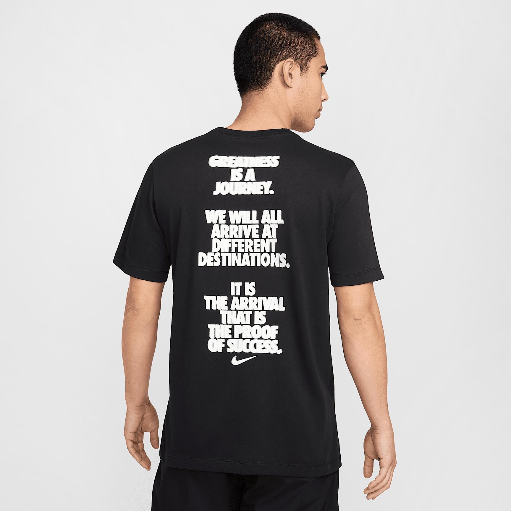 Nike Men's Dri-FIT Fitness T-Shirt Product Image