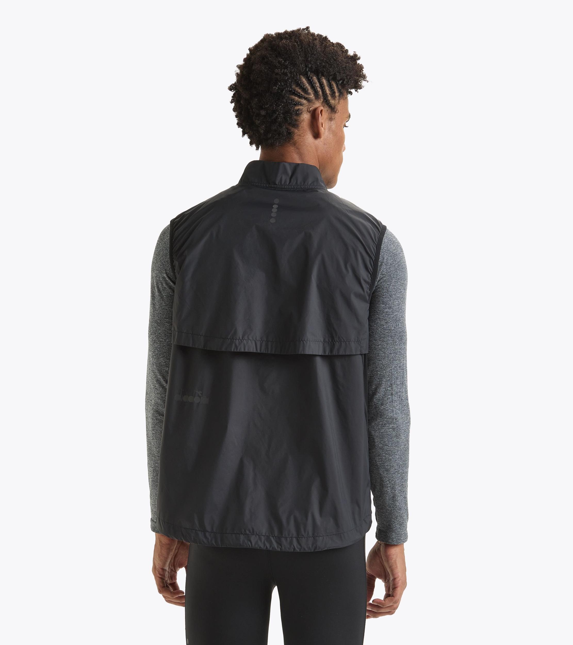 PACKABLE VEST Product Image