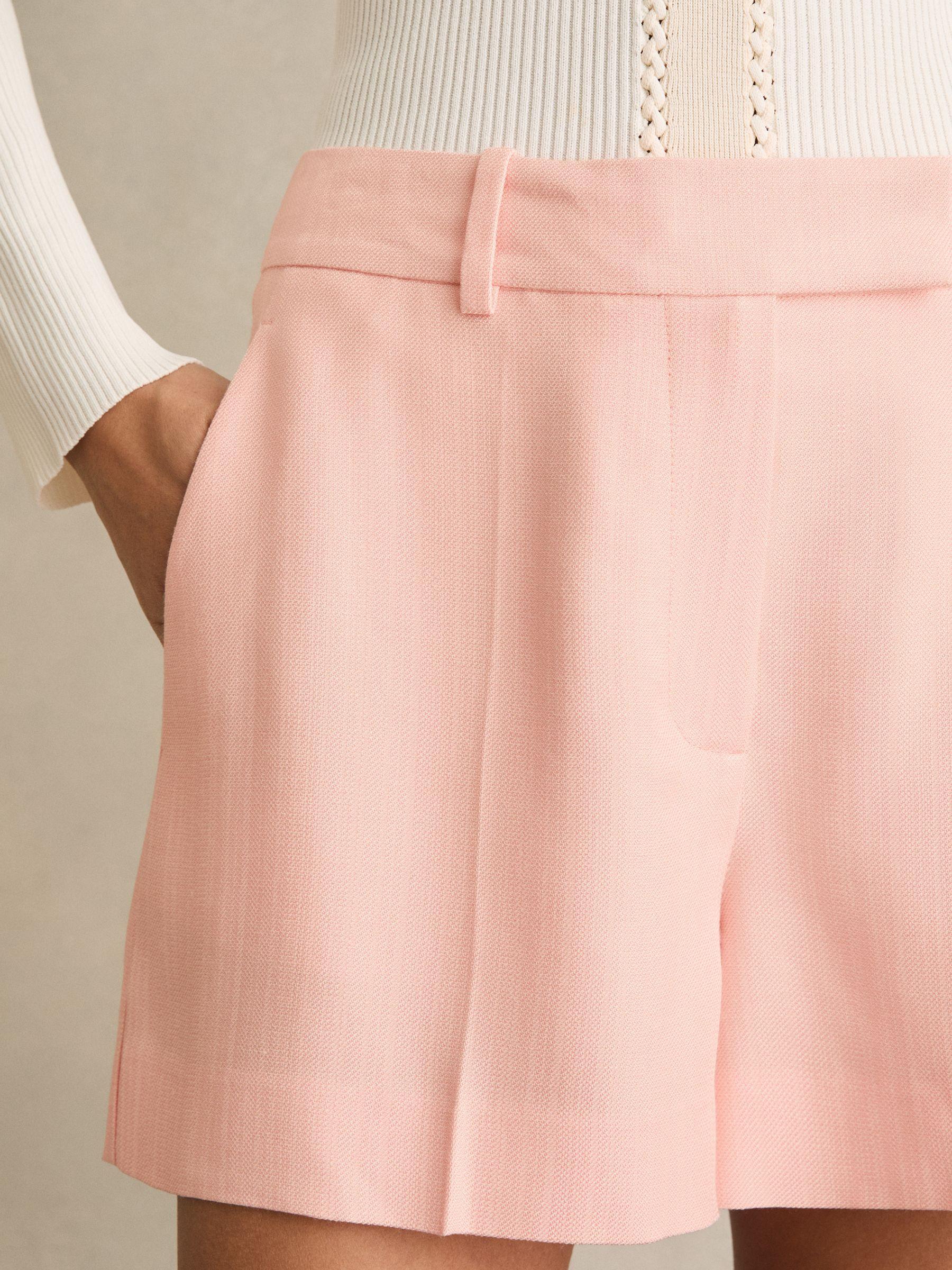 Mid-Rise Tailored Shorts in Pink Product Image