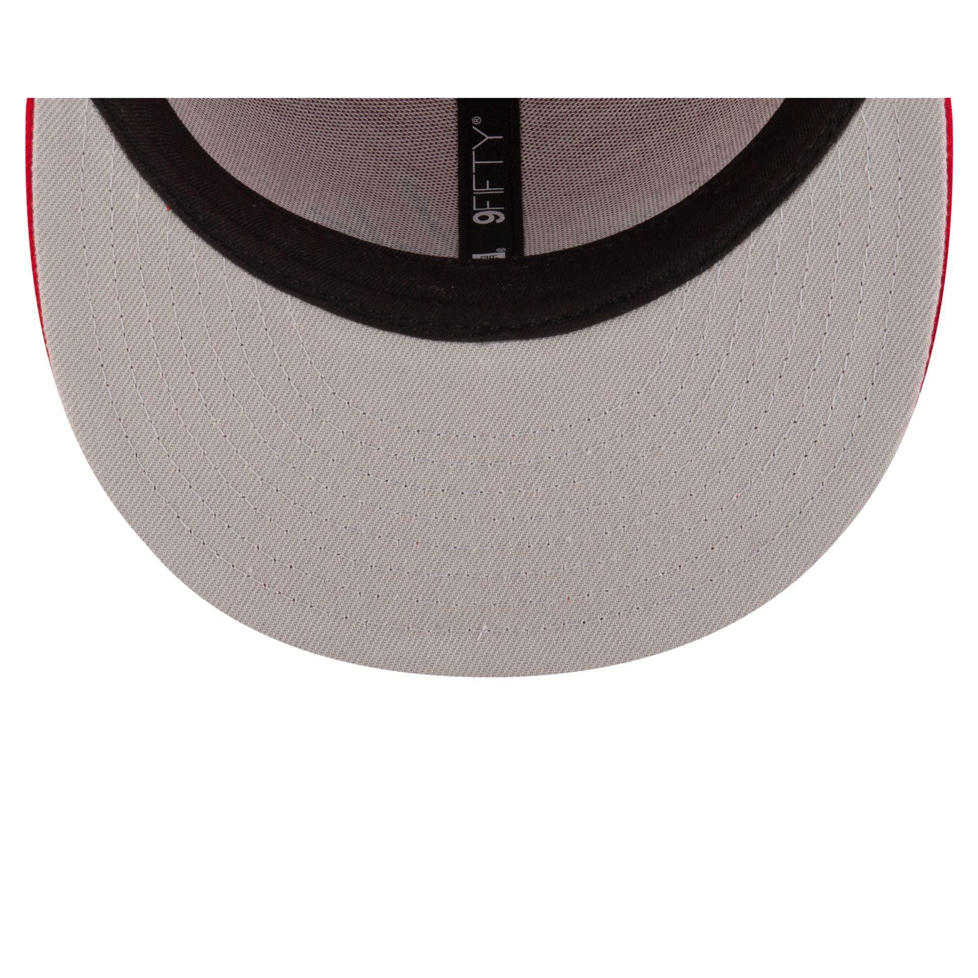 Atlanta Braves Cotton Canvas Split Panel 9FIFTY Trucker Hat Male Product Image