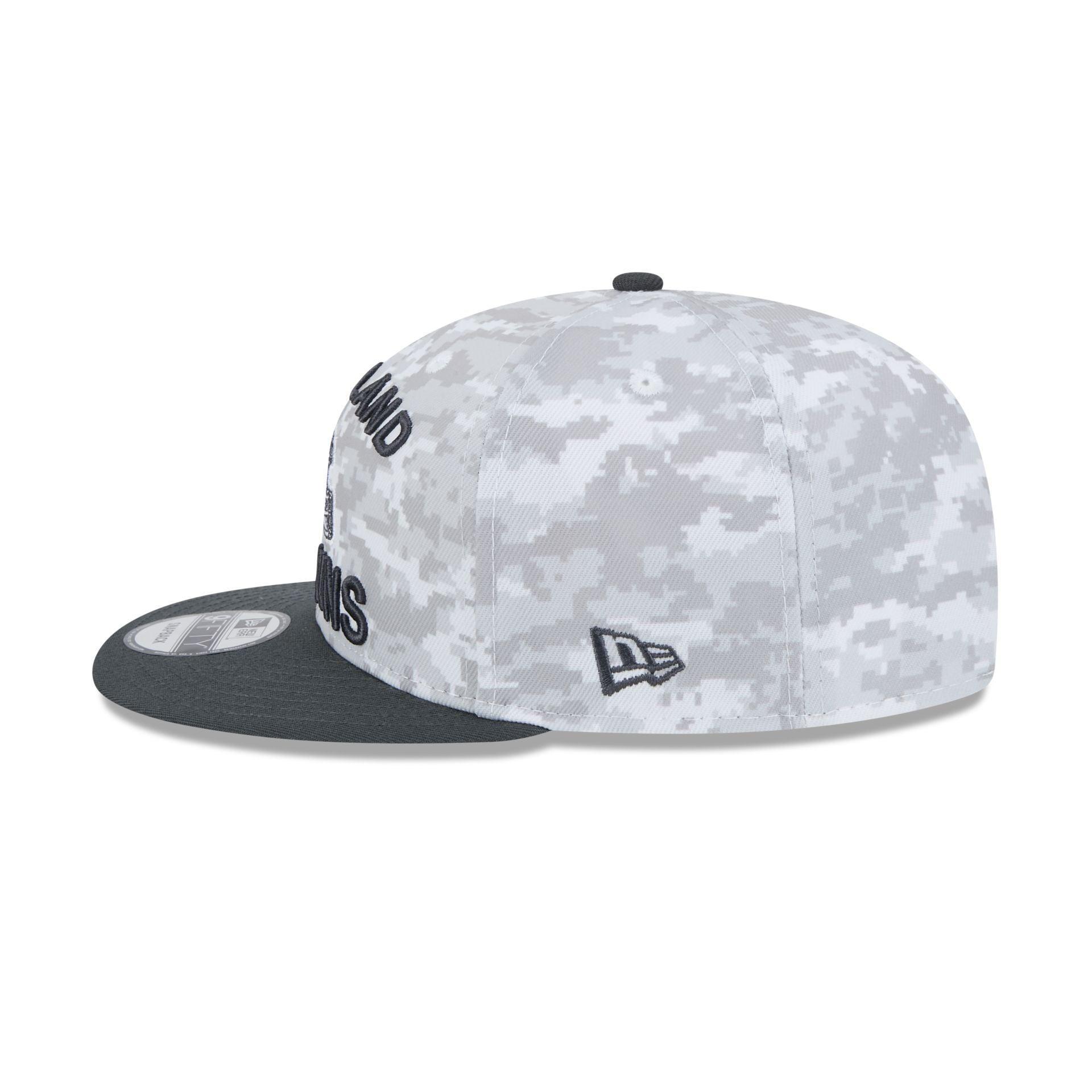 Denver Broncos 2024 Salute to Service 9FIFTY Snapback Hat Male Product Image