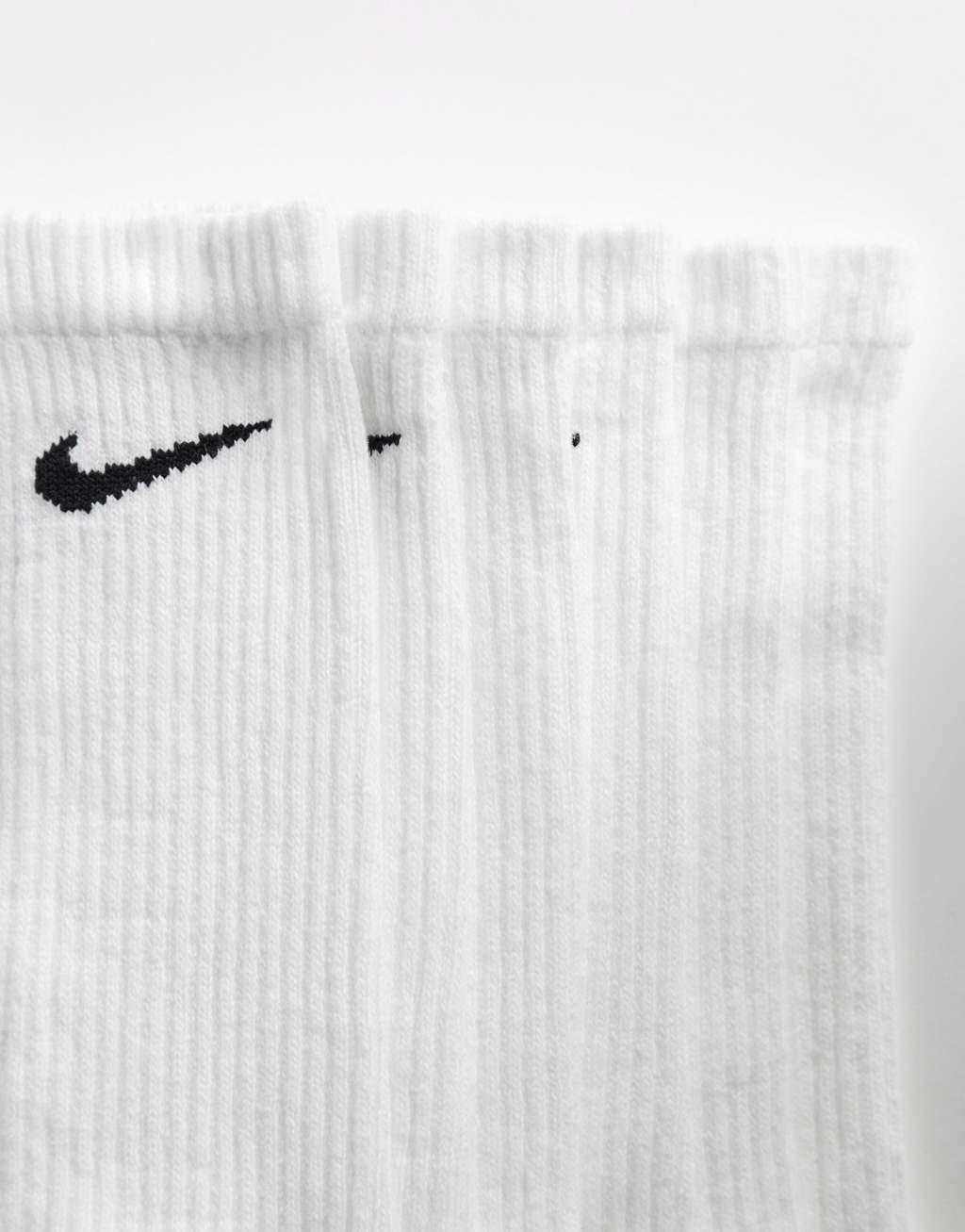 Nike Training Everyday Plus Cushioned 6 pack crew socks in white Product Image