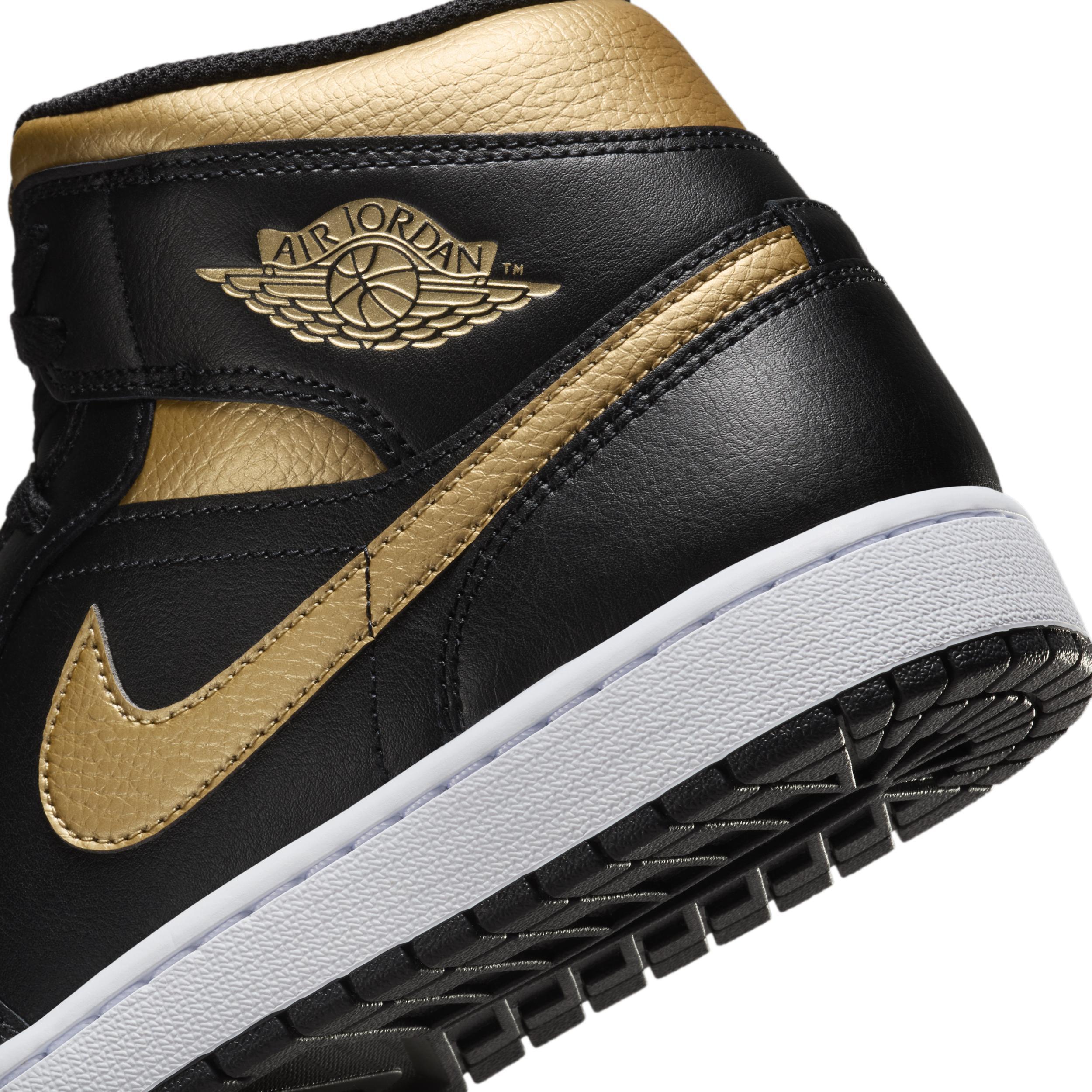 Mens Air Jordan 1 Mid Shoes Product Image