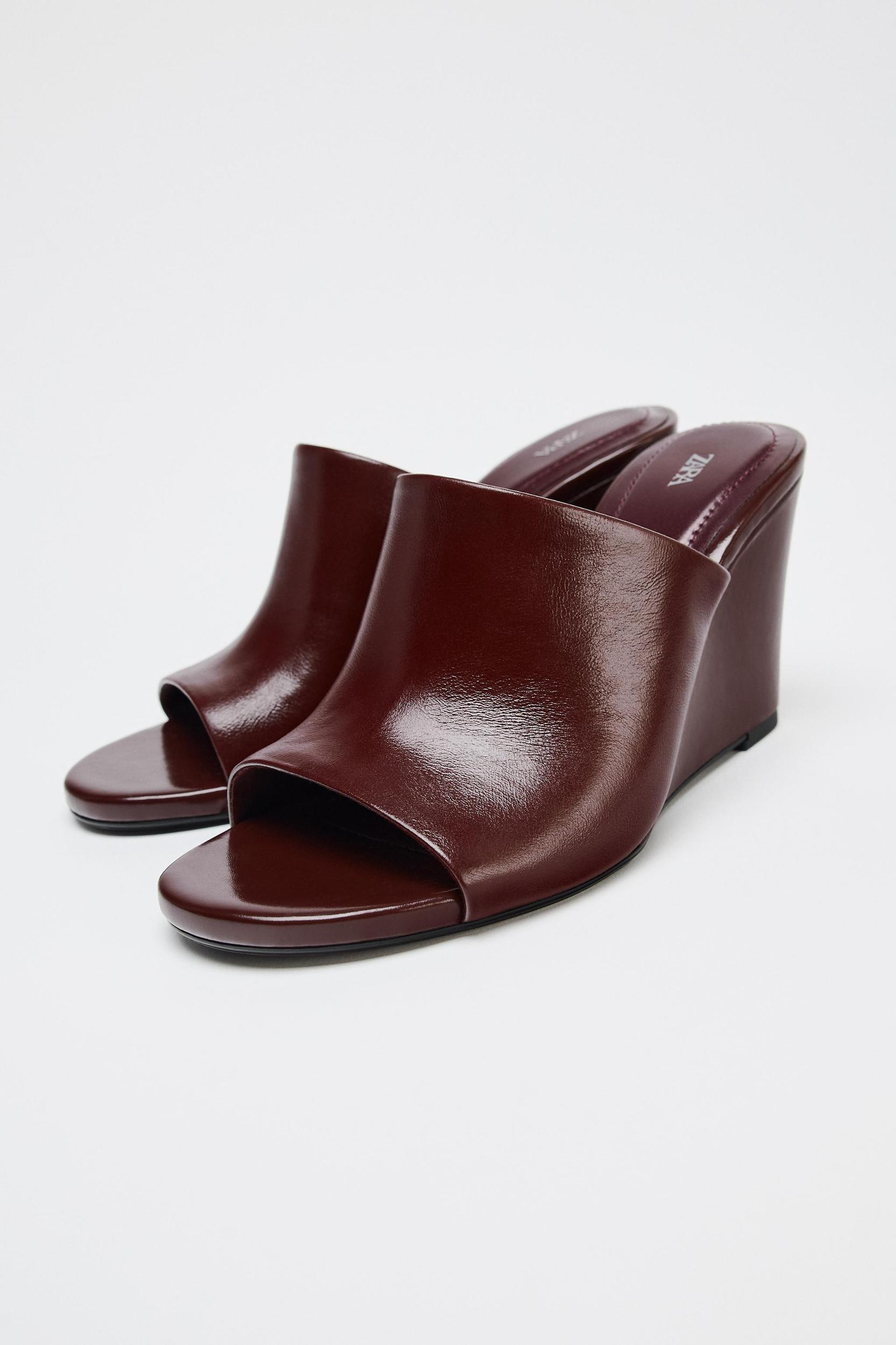 LEATHER WEDGES Product Image