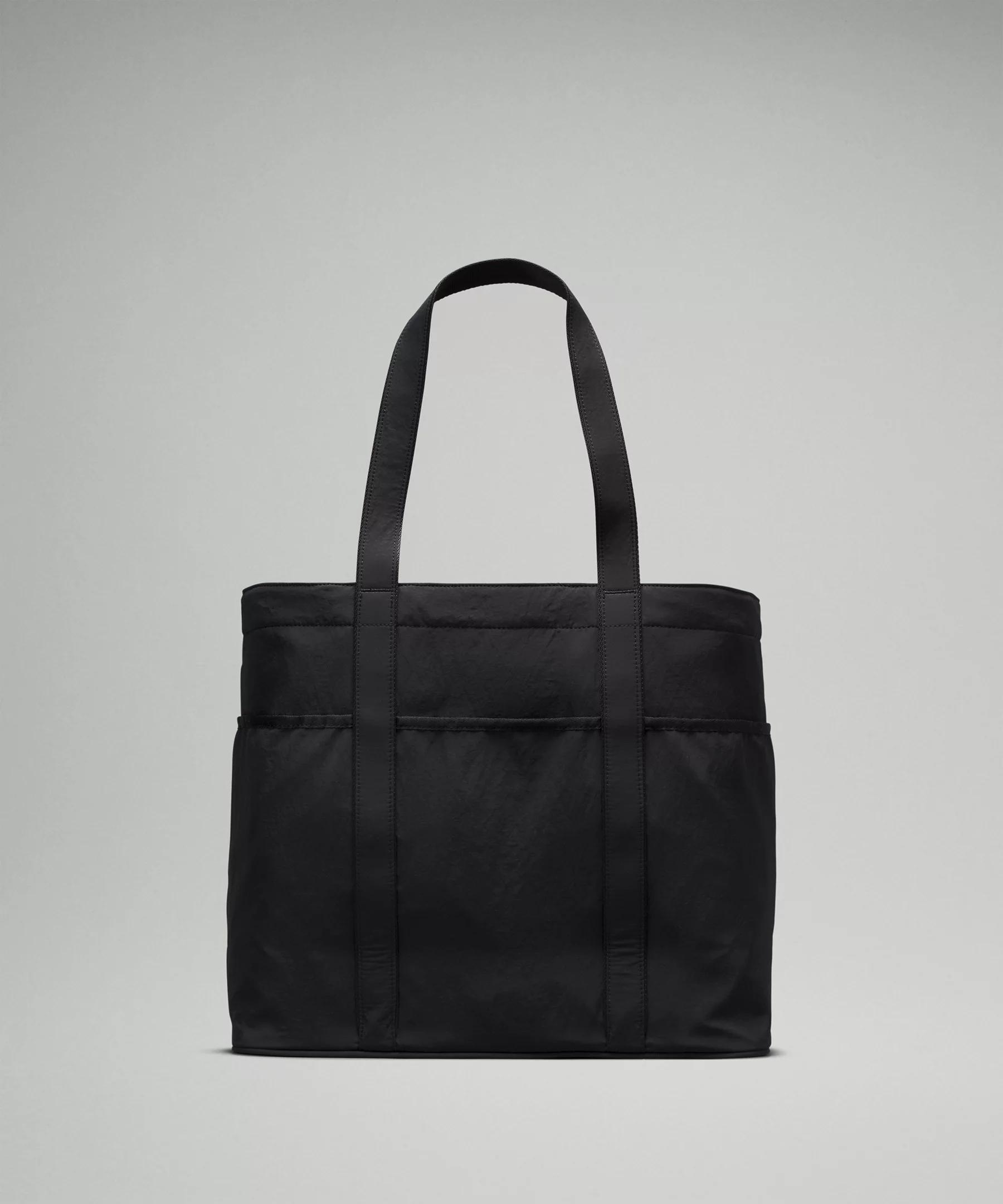 Daily Multi-Pocket Tote Bag 20L Product Image