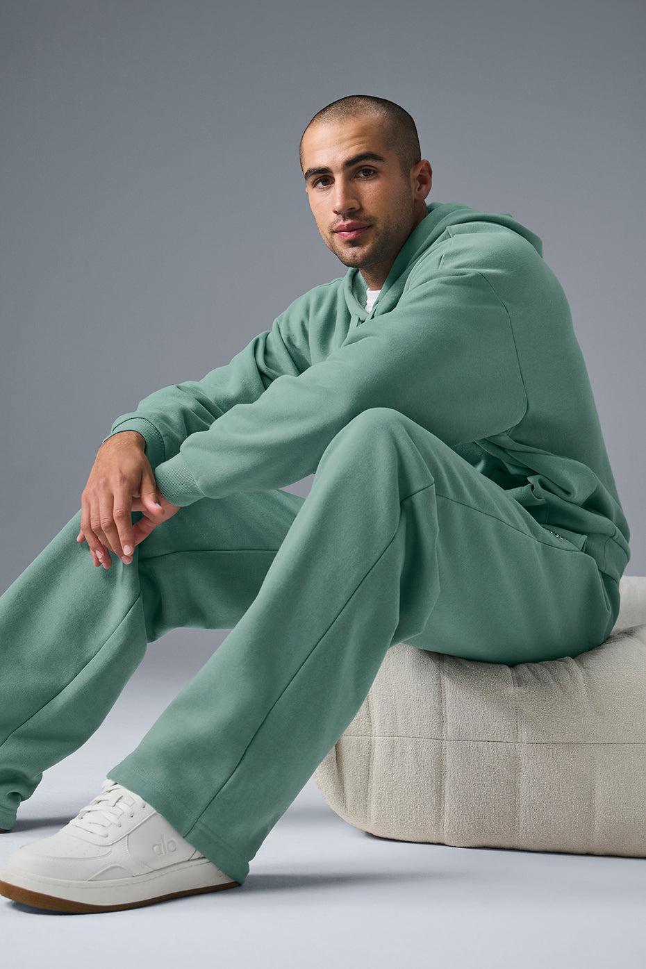 Accolade Straight Leg Sweatpant - Botanical Green Male Product Image