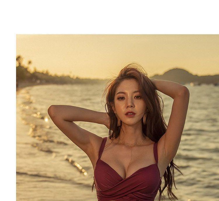 Plain Low-Rise Bikini Product Image