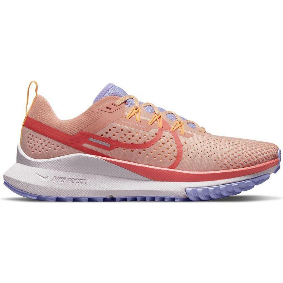 Women's | Nike Pegasus Trail 4 Product Image