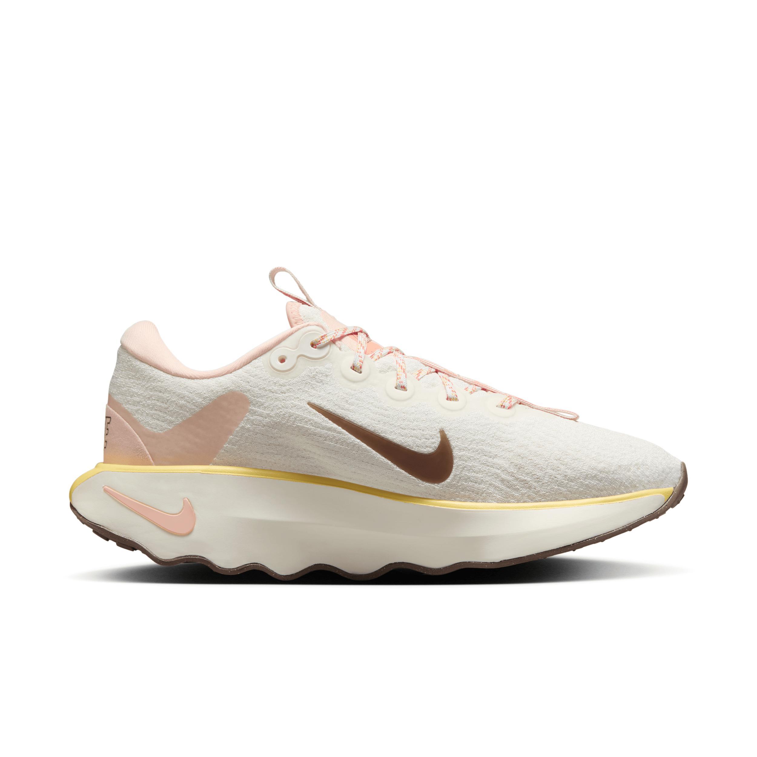 Nike Women's Motiva Walking Shoes Product Image