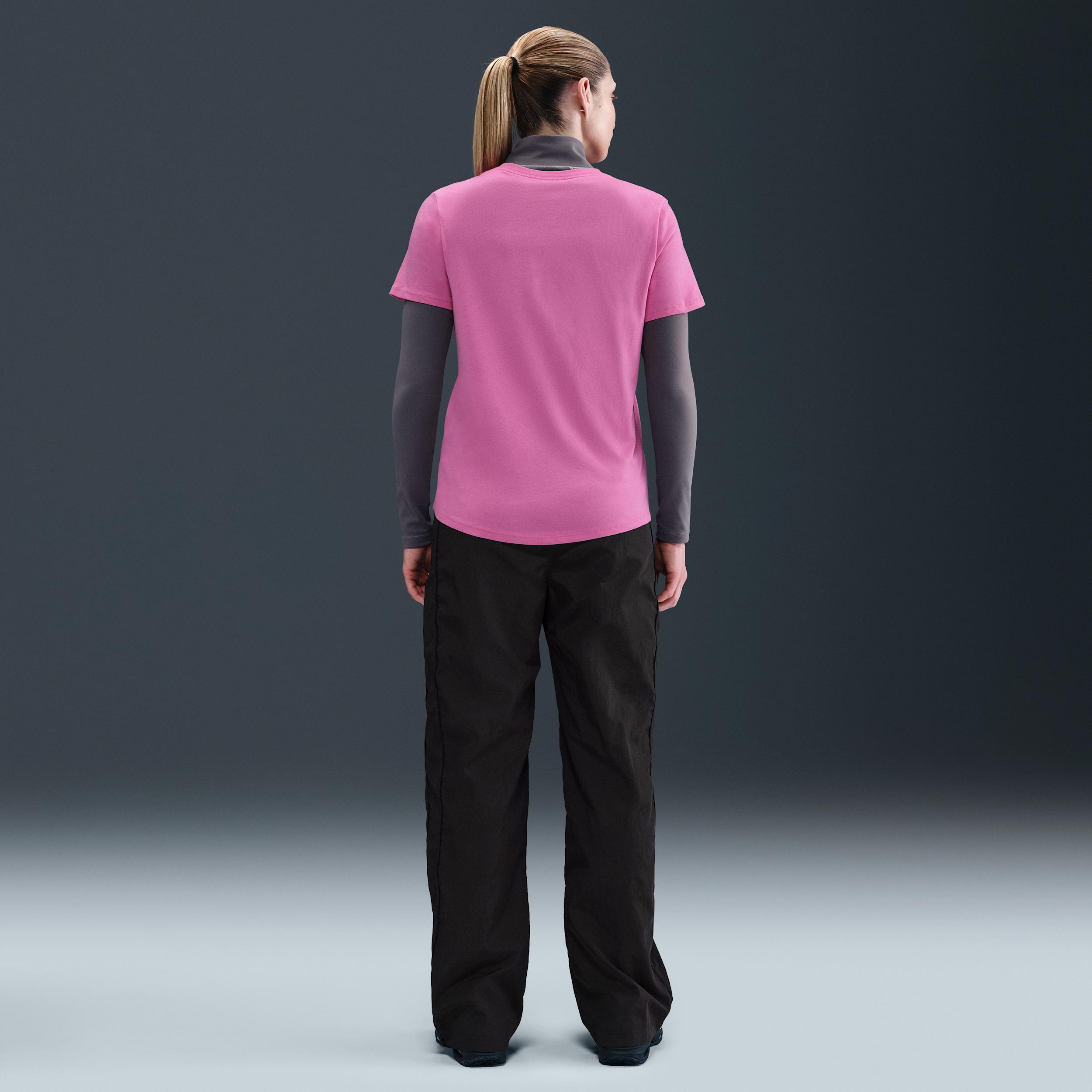 Nike Sportswear Club Essentials Women's T-Shirt Product Image