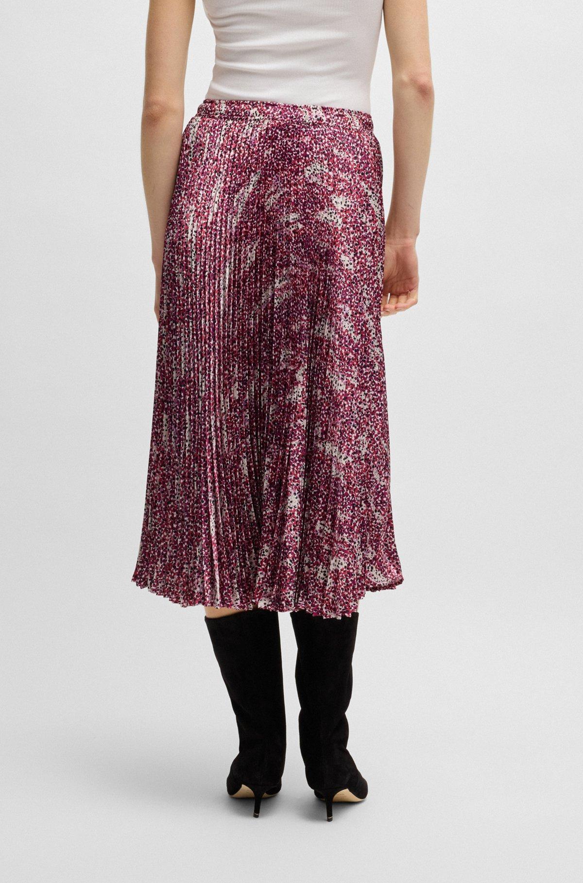 Midi-length skirt in printed plissé satin Product Image