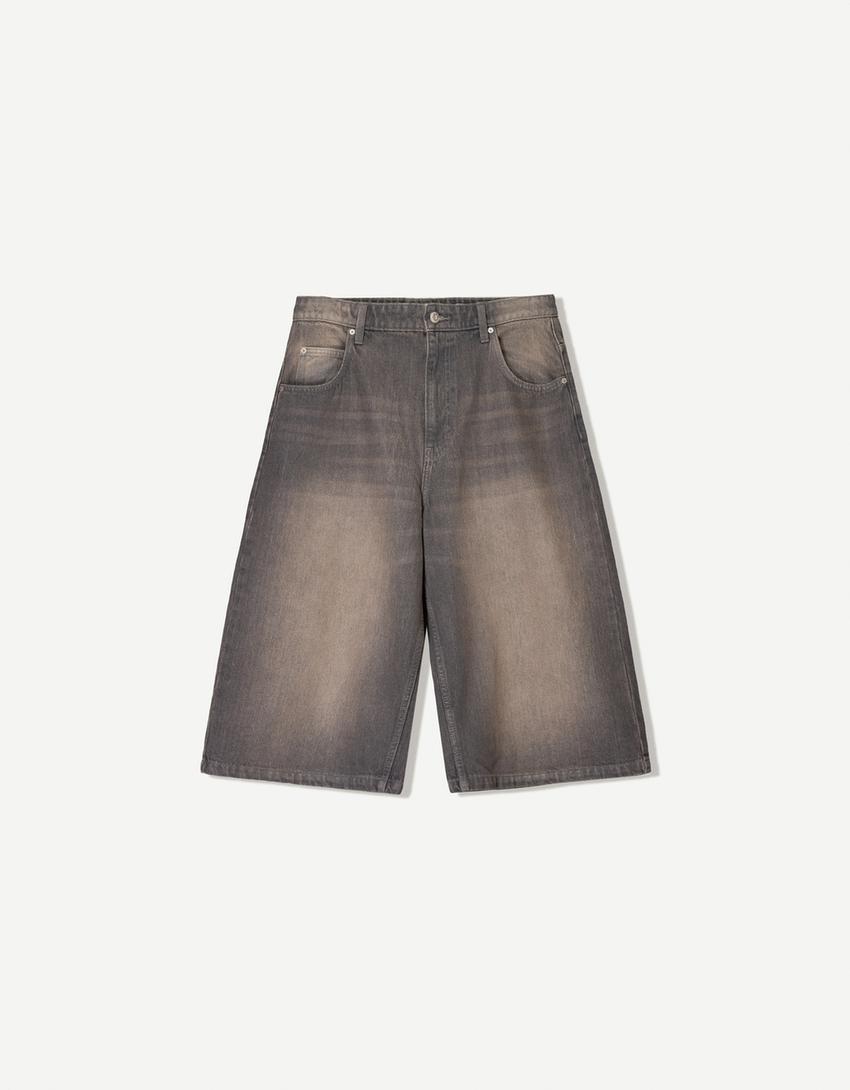 Super baggy denim Bermuda jorts Product Image