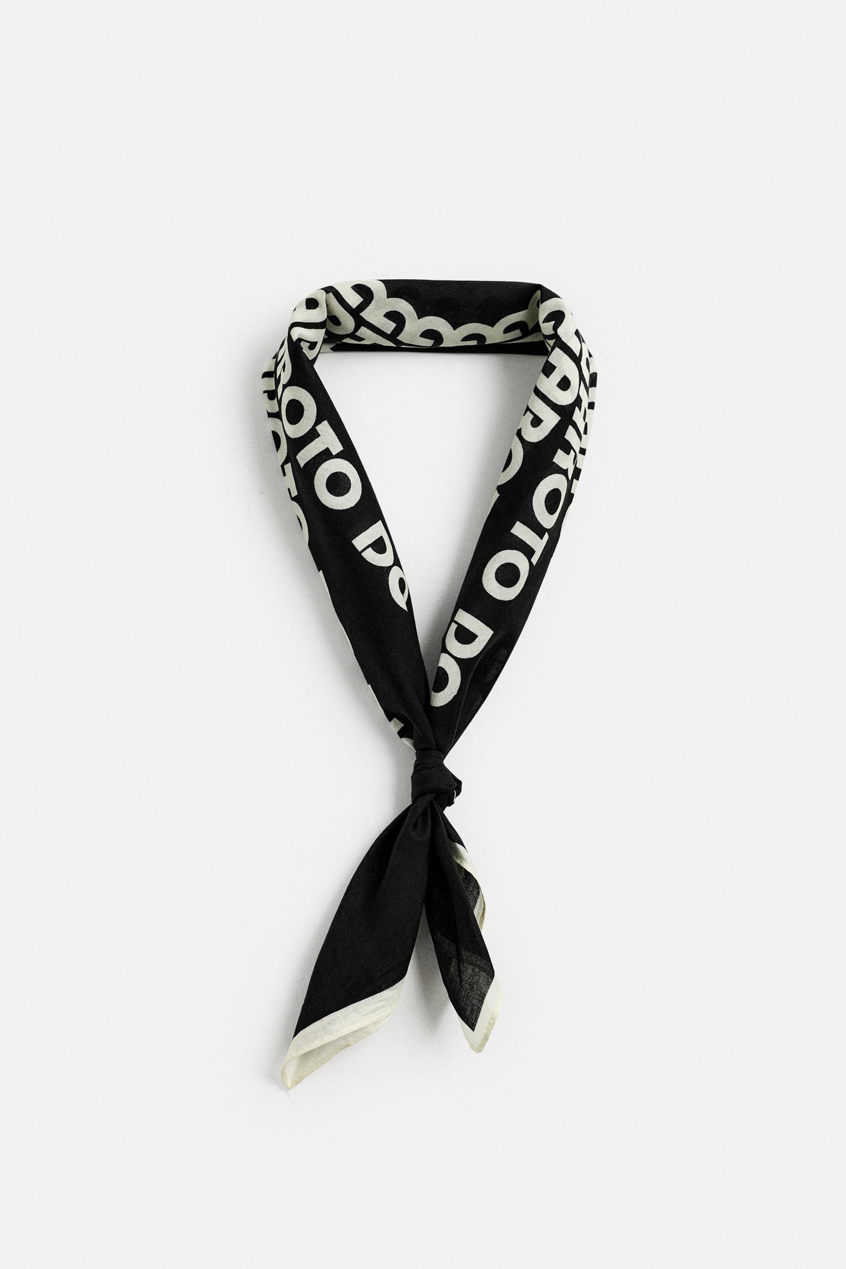 TEXT PRINT BANDANA Product Image