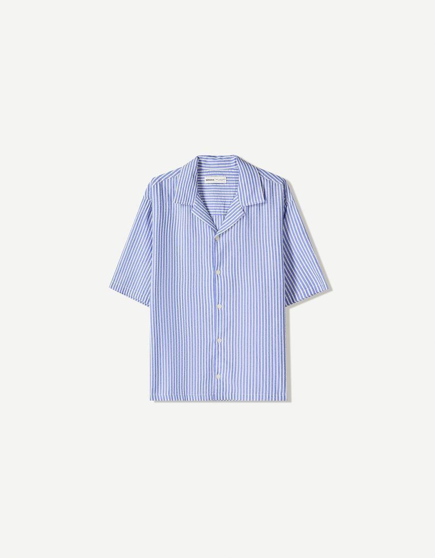 Textured striped boxy-fit short sleeve shirt Product Image