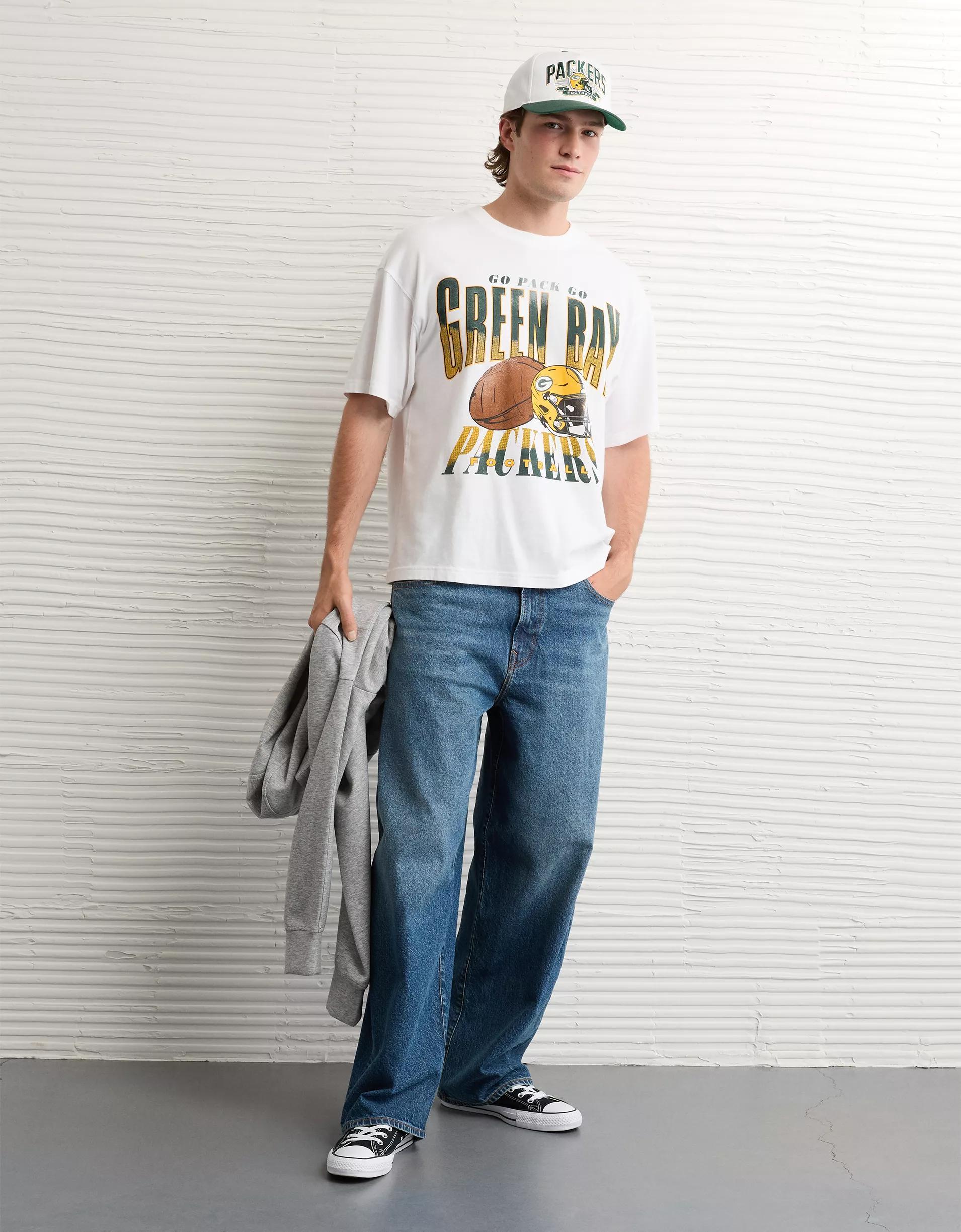 AE Boxy NFL Green Bay Packers Graphic T-Shirt Product Image