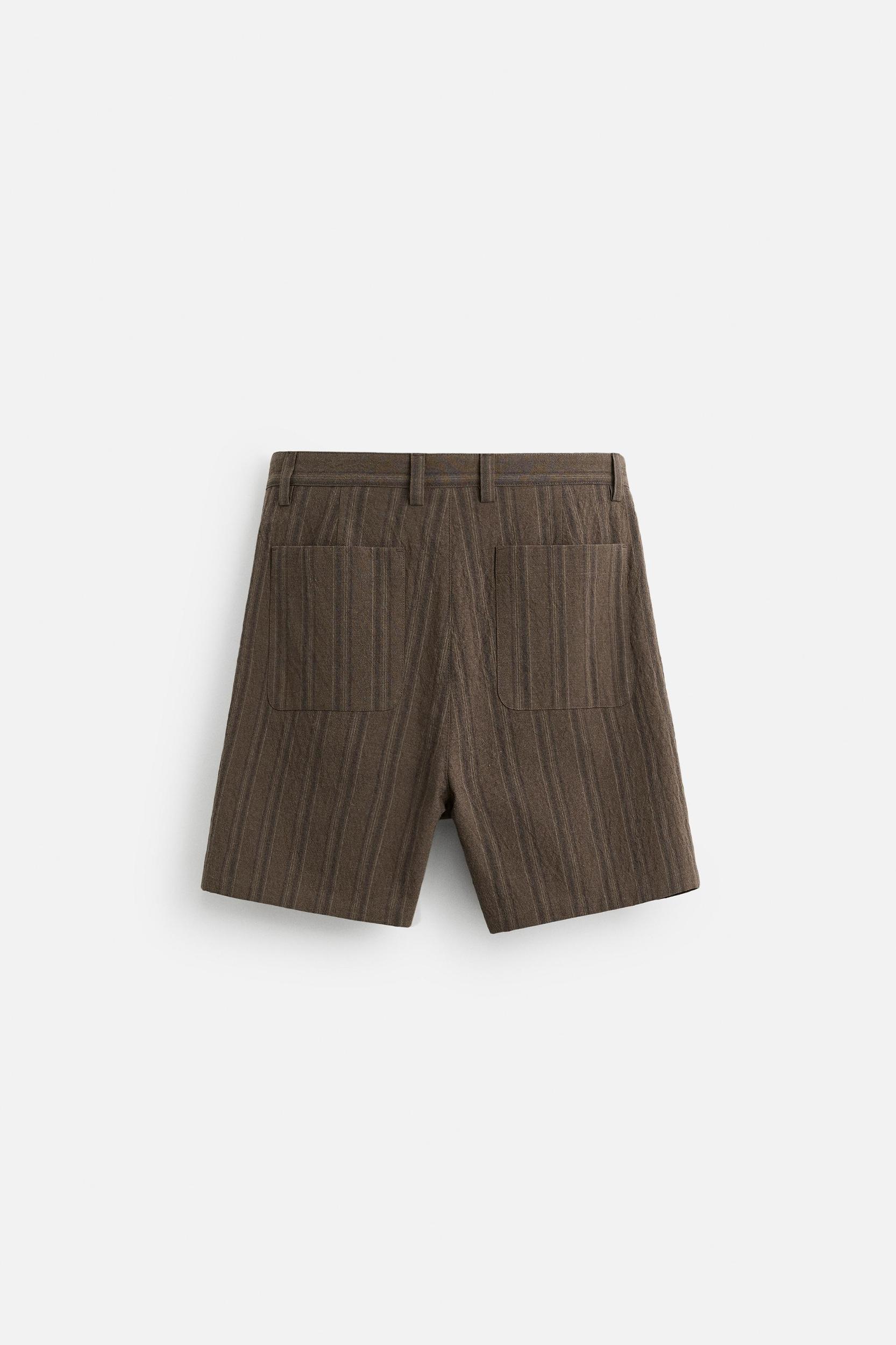 STRIPED REGULAR FIT SHORTS Product Image
