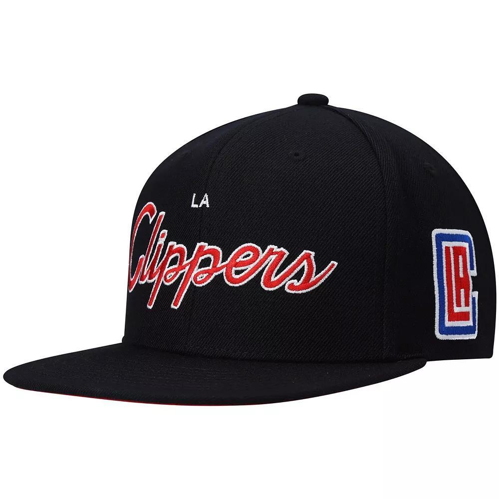 Men's Mitchell & Ness Black LA Clippers Hardwood Classics Script 2.0 Snapback Hat Product Image