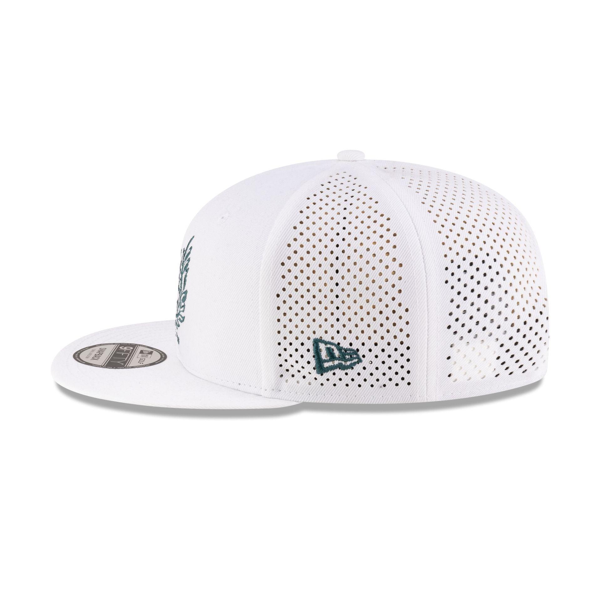 New Era Cap Laurel Wreath White 9FIFTY Snapback Hat Male Product Image