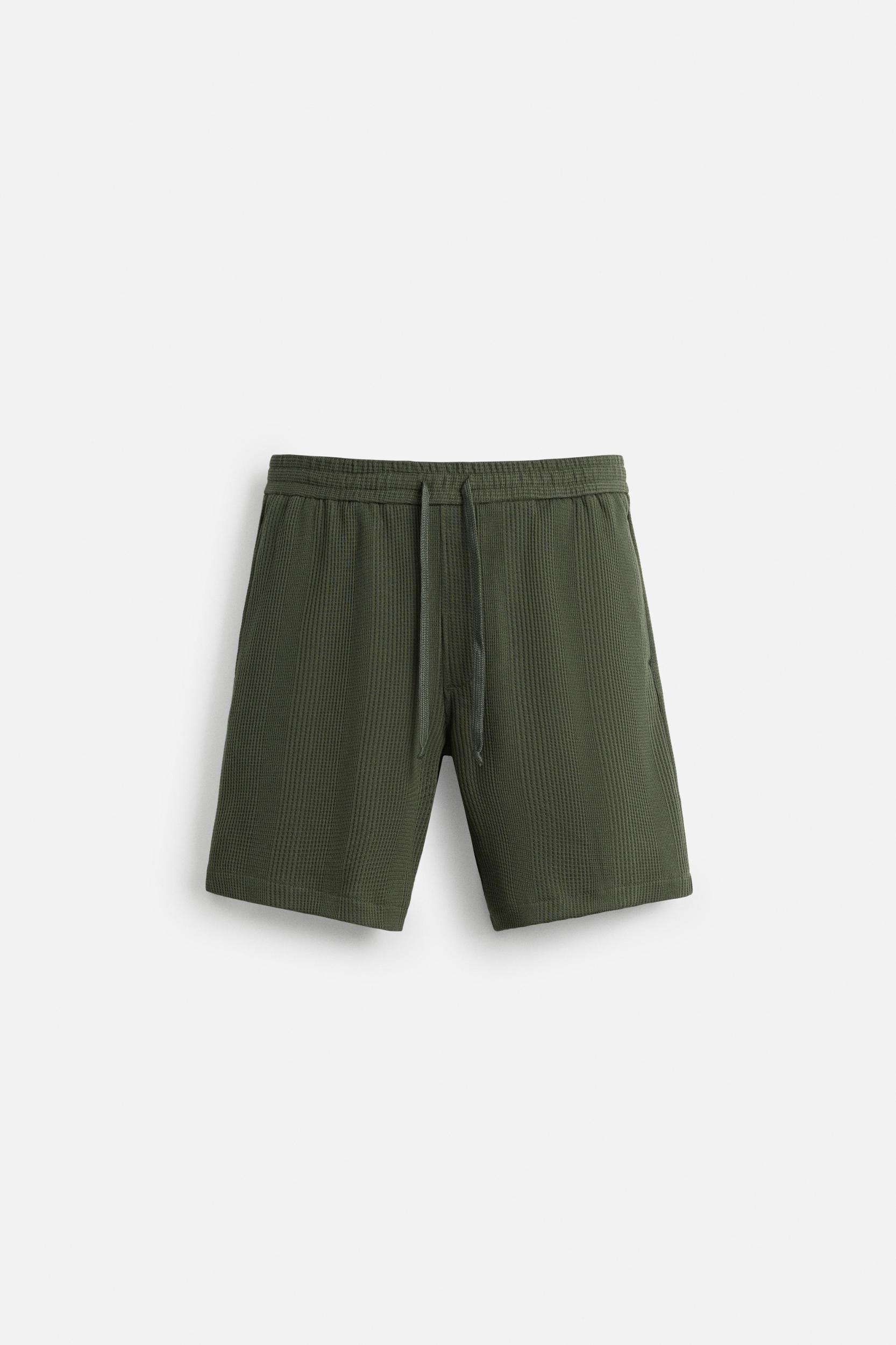 JACQUARD TEXTURED SHORTS Product Image