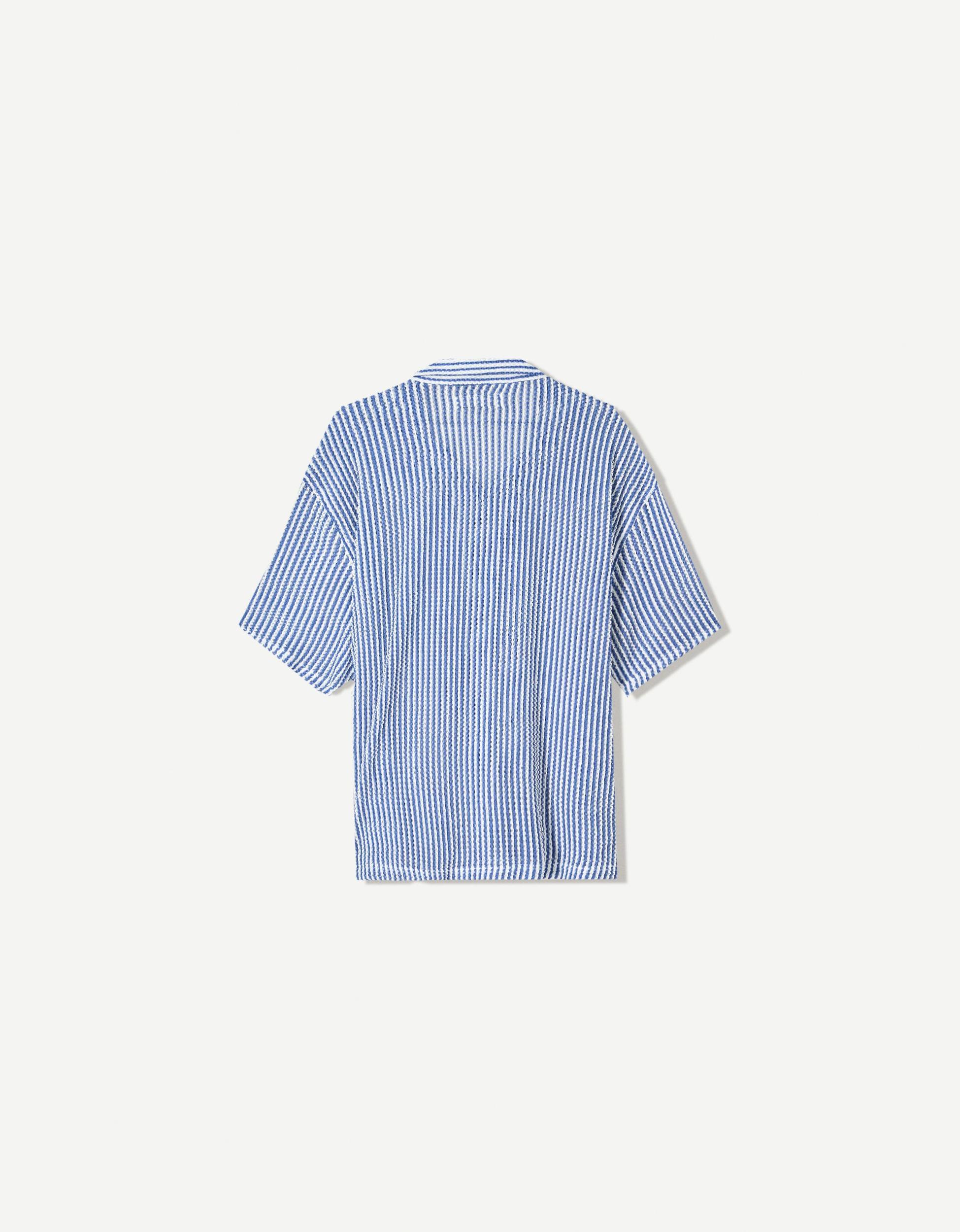 Striped short sleeve shirt Product Image